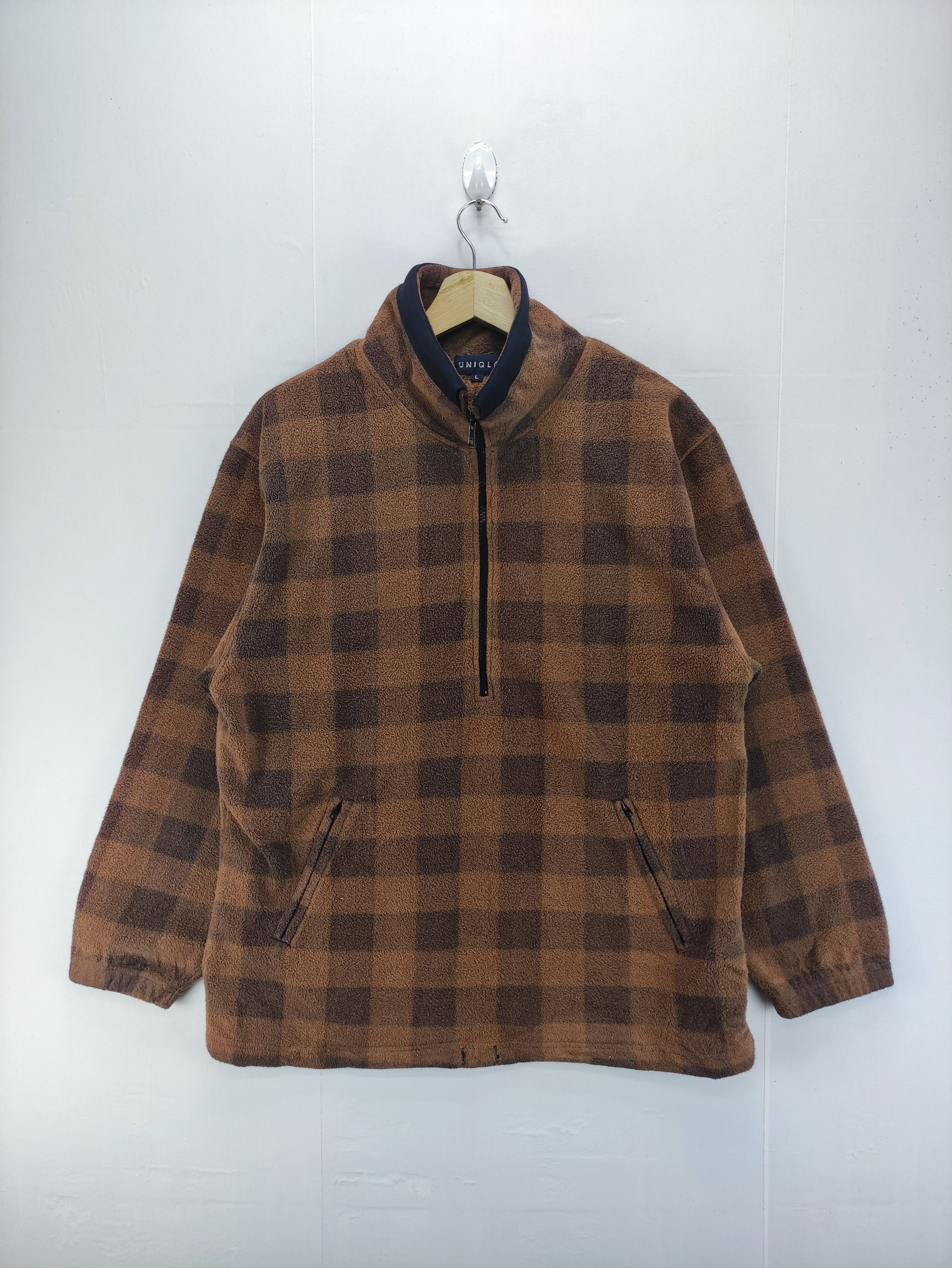 Uniqlo Vintage 90s Uniqlo Sweater Checkered Fleece Half Zipper Size US L / EU 52-54 / 3 - 1 Thumbnail