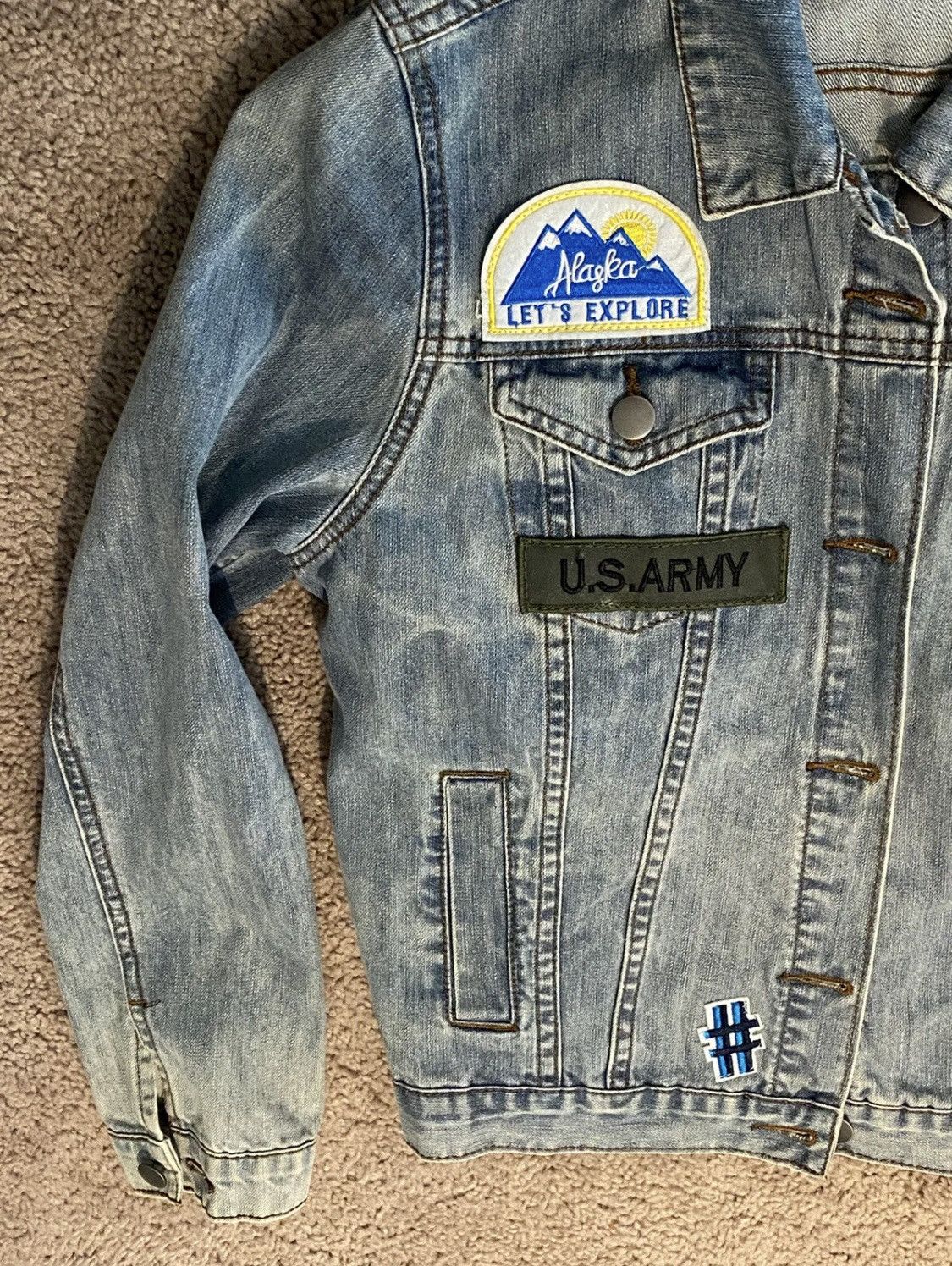 Saks Fifth Avenue Saks Fifth Avenue Patch Denim Jacket Small 90s Style Size S / US 4 / IT 40 - 4 Thumbnail