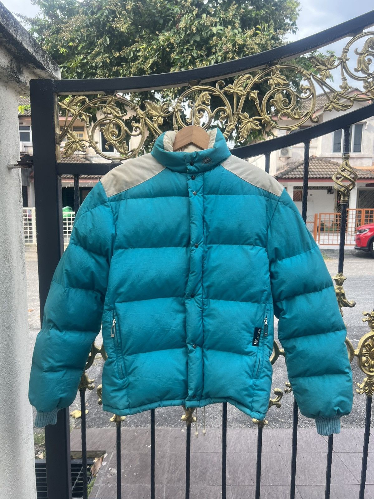 Moncler × Vintage Vintage Moncler Puffer Jacket Size US M / EU 48-50 / 2 - 1 Thumbnail