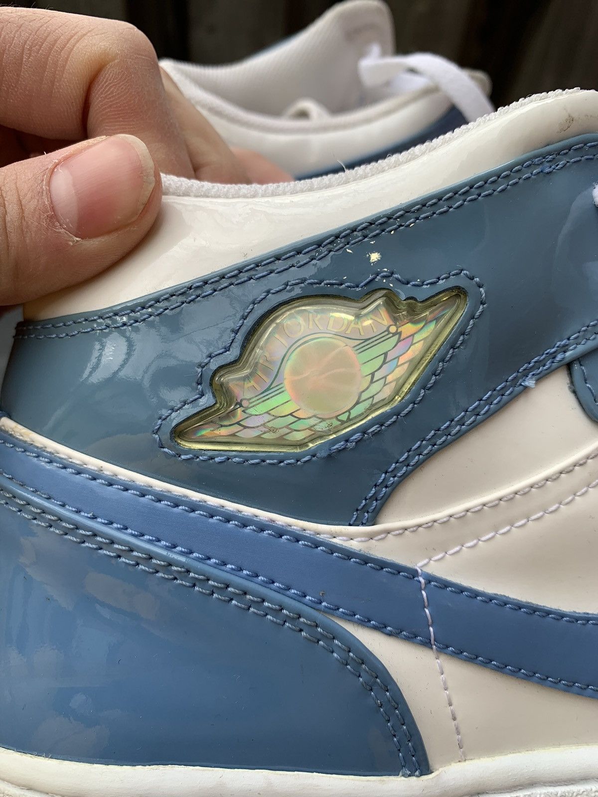 Jordan Brand × Nike Air Jordan 1 Retro UNC Patent Size US 11 / EU 44 - 10 Thumbnail