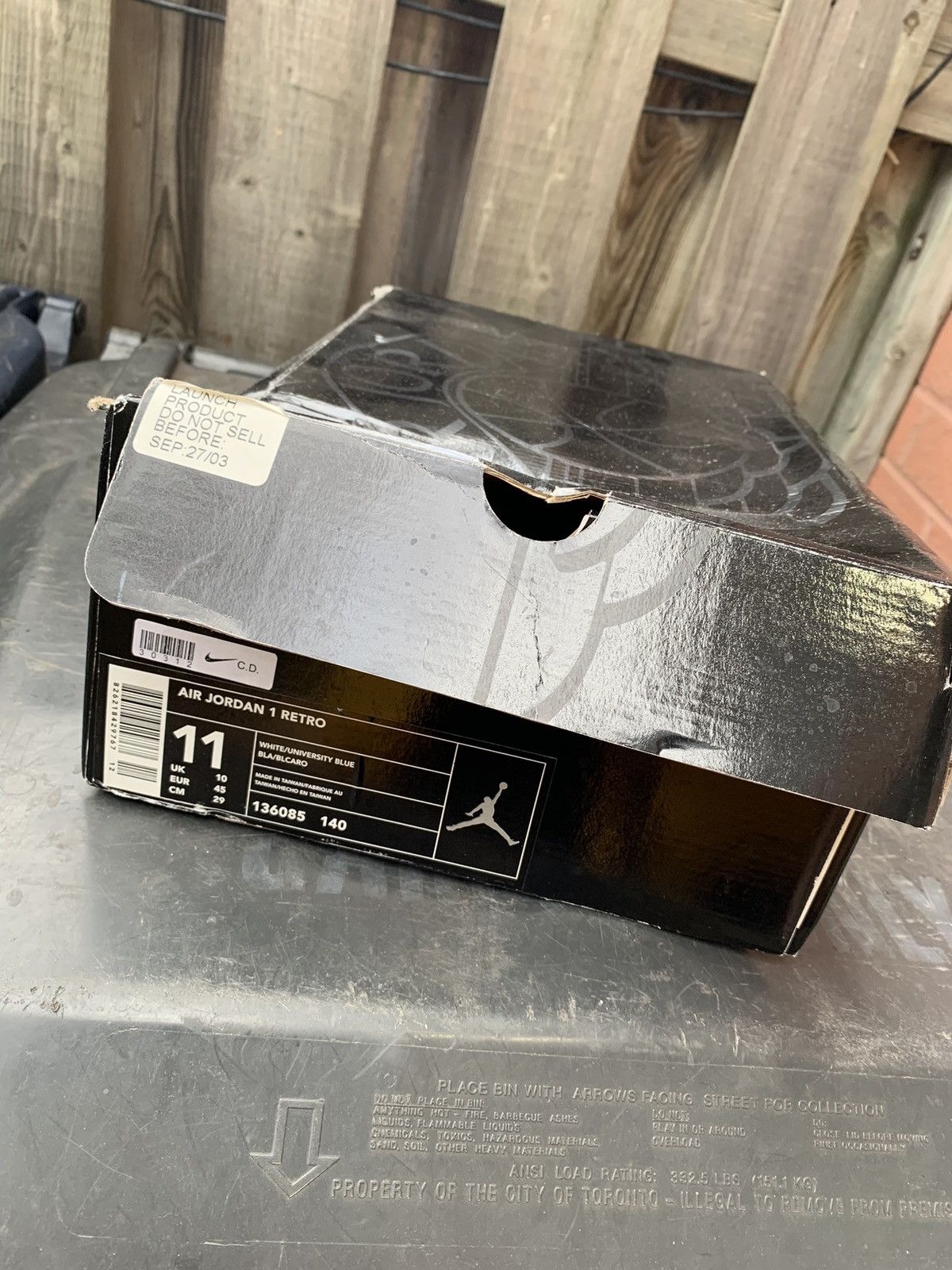 Jordan Brand × Nike Air Jordan 1 Retro UNC Patent Size US 11 / EU 44 - 16 Thumbnail