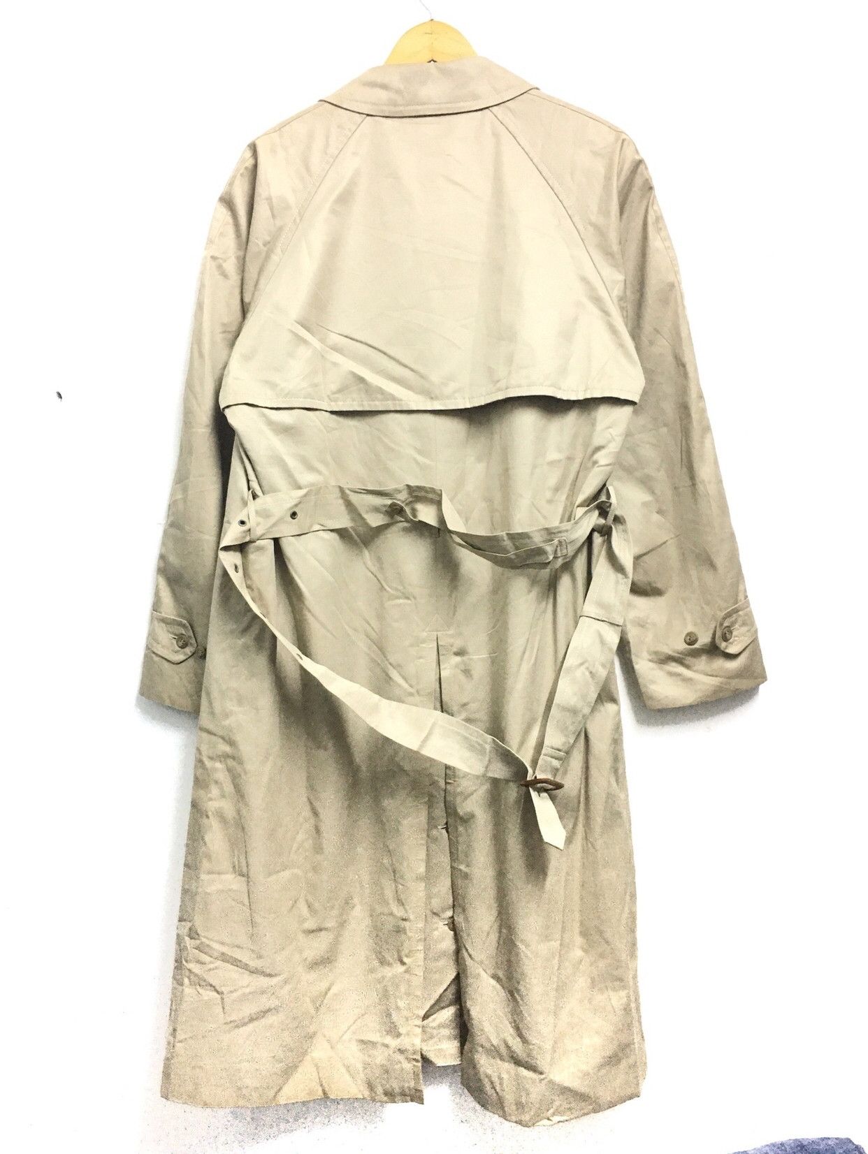 Yves Saint Laurent Yves Saint Laurent Plaid Inside Nice Design Long Coat Size US S / EU 44-46 / 1 - 3 Thumbnail
