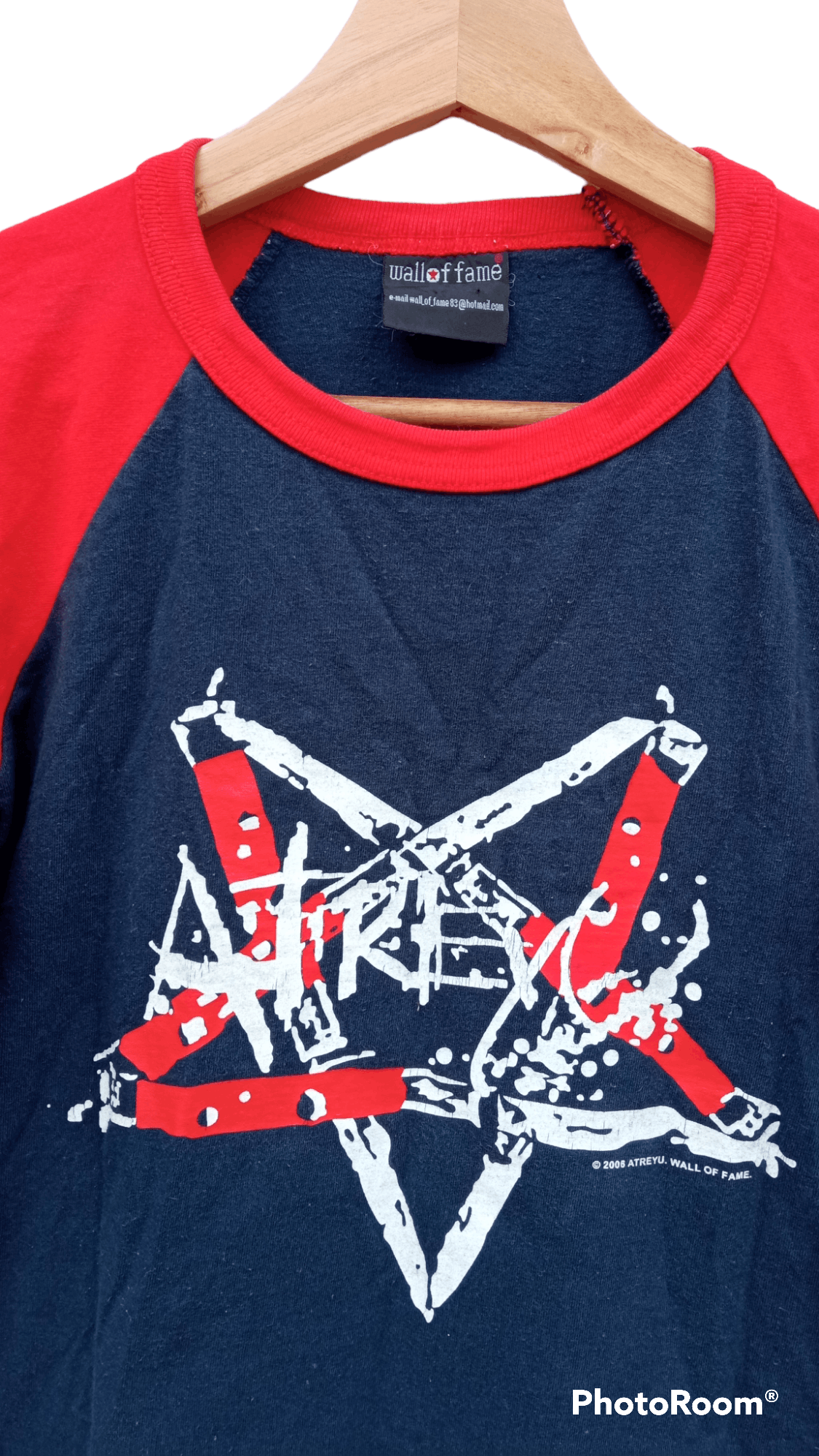 Band Tees × Vintage 🔥🔥American Metalcore Band Atreyu Raglan T-Shirt Size US S / EU 44-46 / 1 - 17 Thumbnail