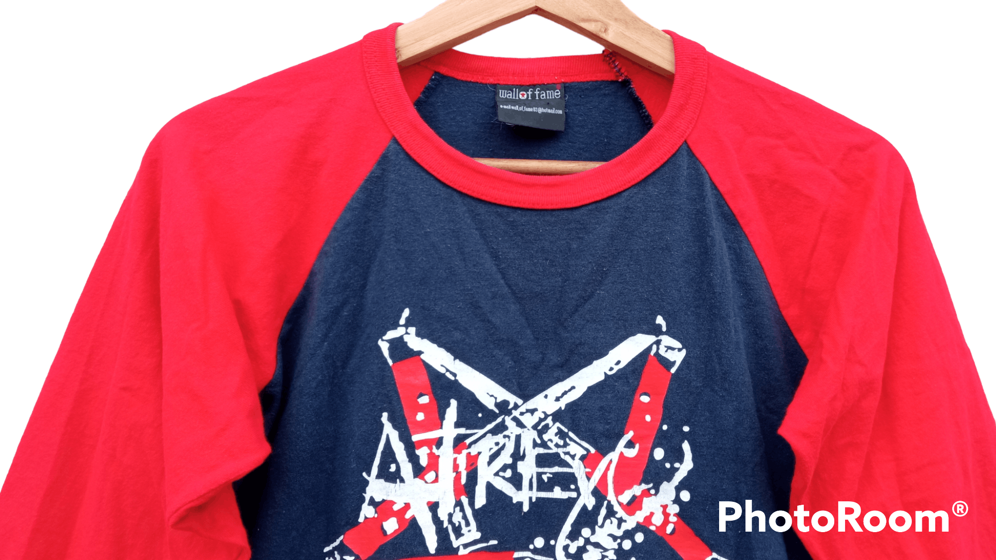 Band Tees × Vintage 🔥🔥American Metalcore Band Atreyu Raglan T-Shirt Size US S / EU 44-46 / 1 - 14 Thumbnail