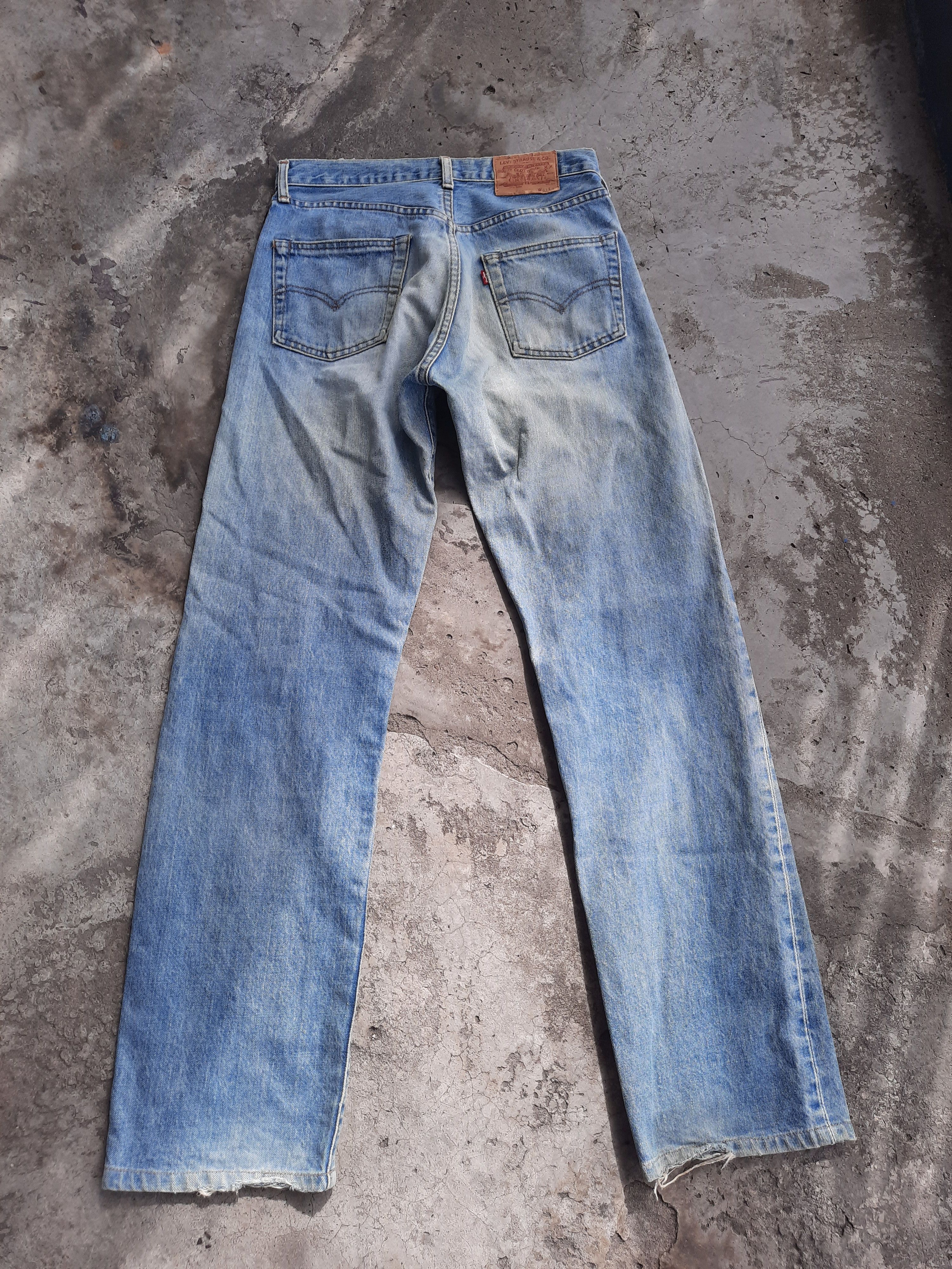 Japanese Brand × Levi's × Levi's Vintage Clothing Levi's 502 Big E Selvedge Vintage Size US 31 - 8 Thumbnail