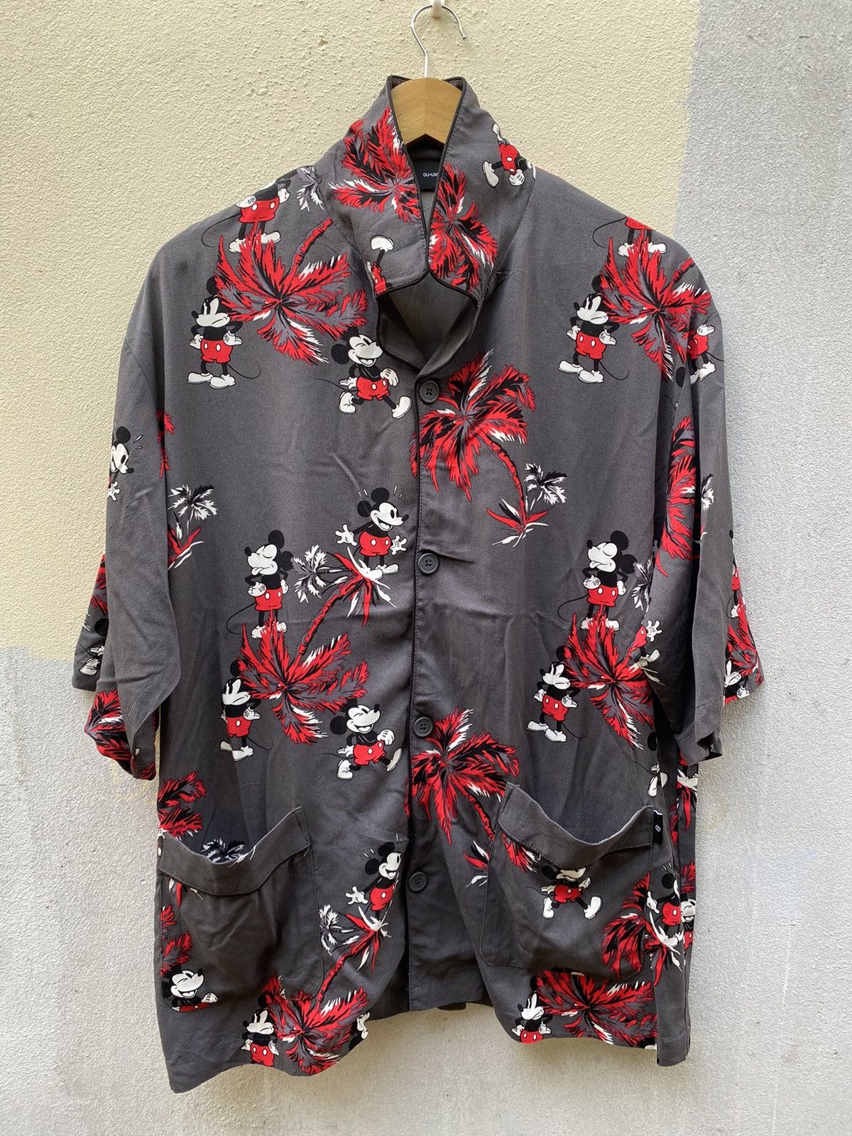 GU × Undercover Gu x Undercover Mickey Mouse Shorts Shirt Button Size US M / EU 48-50 / 2 - 1 Thumbnail