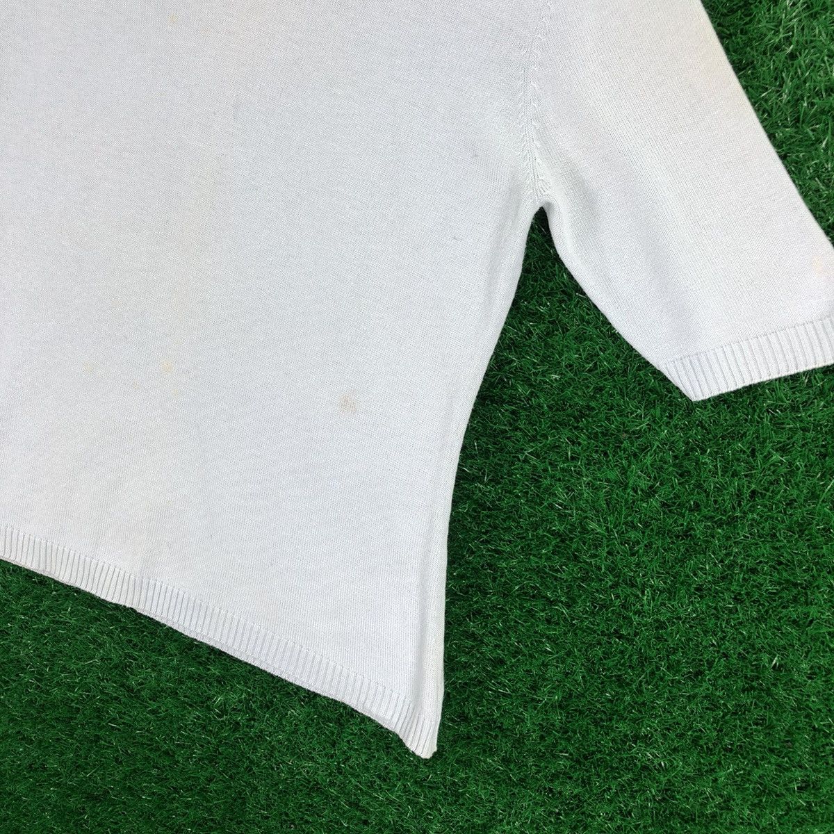 Issey Miyake Vintage IY Basics Issey Miyake Knit V-Neck Tee Size US XS / EU 42 / 0 - 3 Thumbnail