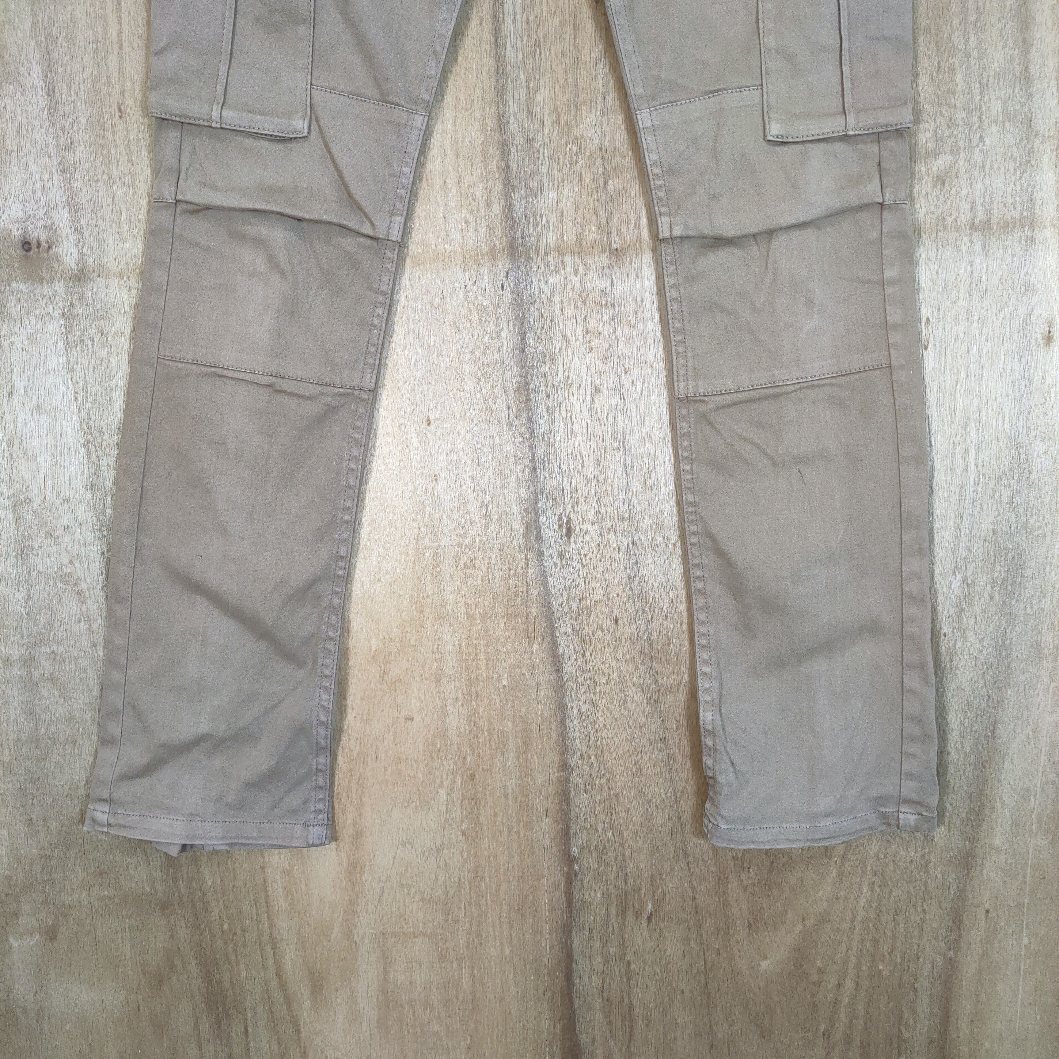 NO ID NO ID FLARE CARGO PANTS MULTIPOCKET TACTICAL Size US 30 / EU 46 - 4 Thumbnail