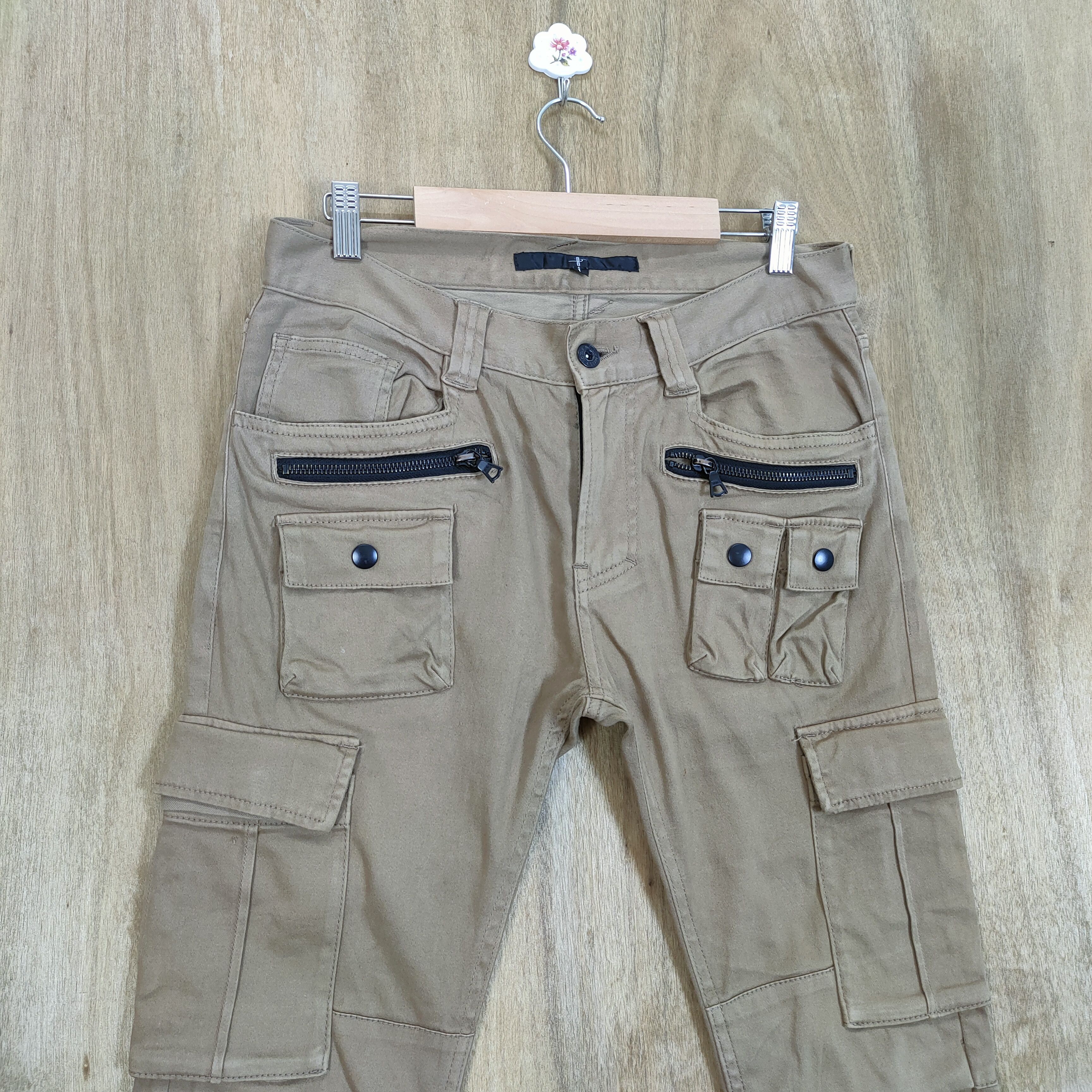 NO ID NO ID FLARE CARGO PANTS MULTIPOCKET TACTICAL Size US 30 / EU 46 - 3 Thumbnail