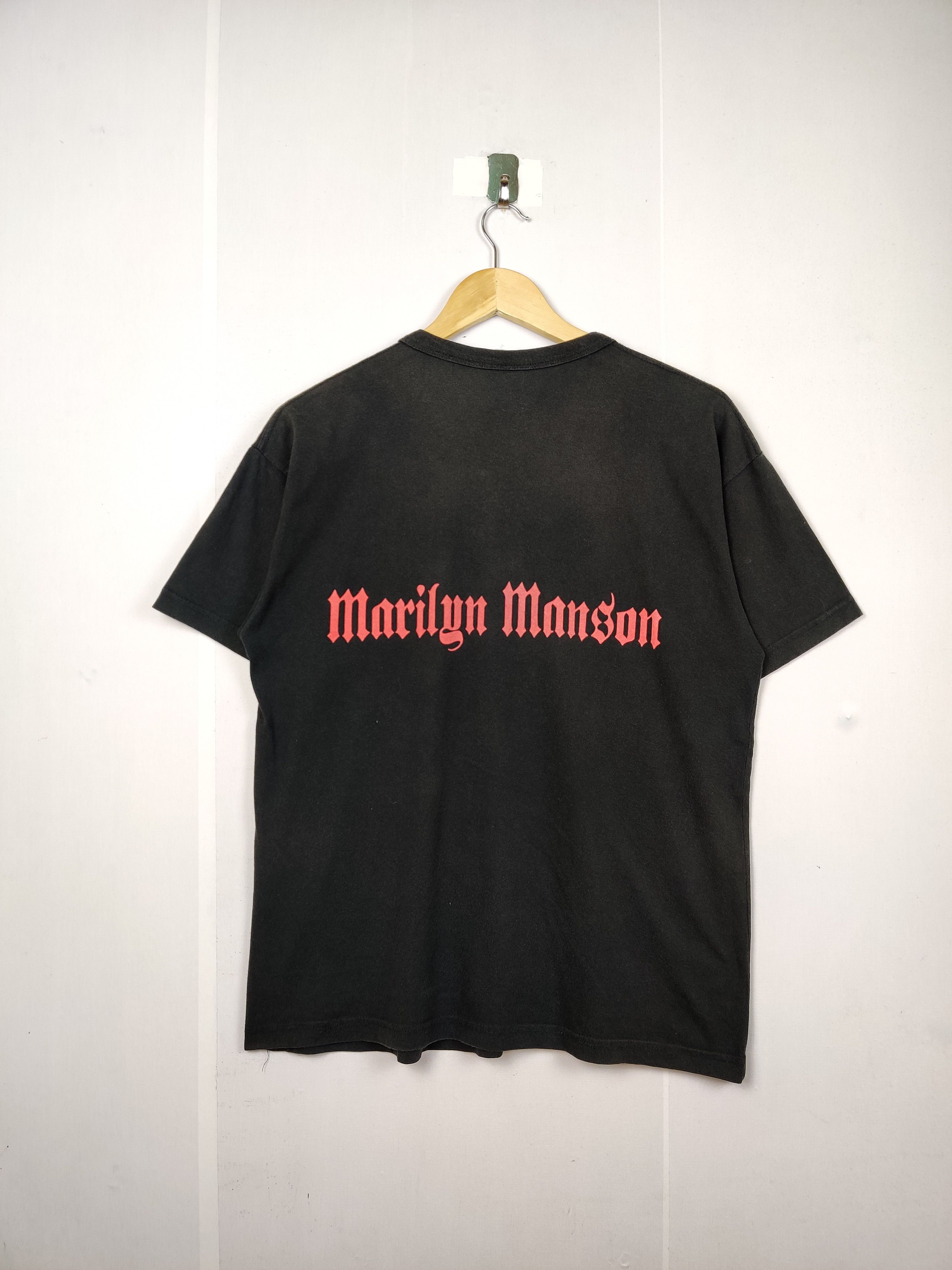 Band Tees Vintage Marilyn Manson Band Tee Tshirt Size US L / EU 52-54 / 3 - 9 Thumbnail