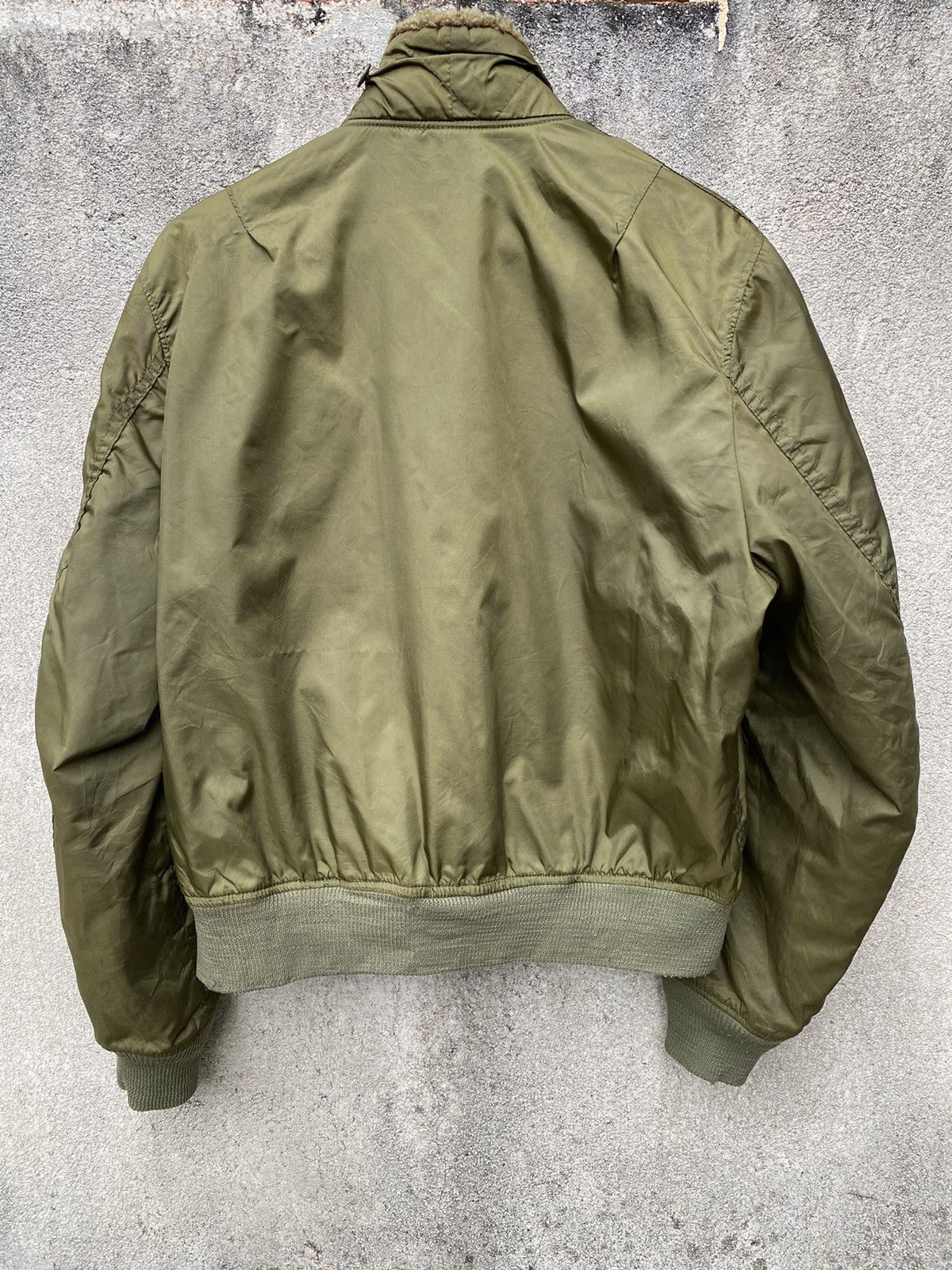 Vintage Vintage 70s USAF Bomber Jacket Scovill Olive Green Size US M / EU 48-50 / 2 - 3 Thumbnail