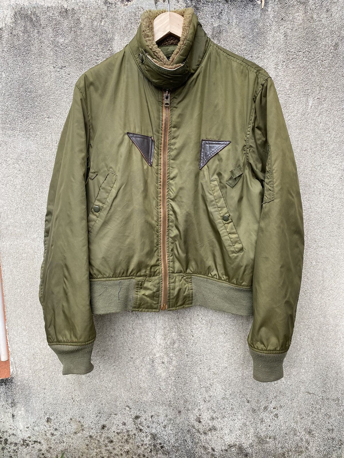 Vintage Vintage 70s USAF Bomber Jacket Scovill Olive Green Size US M / EU 48-50 / 2 - 2 Thumbnail