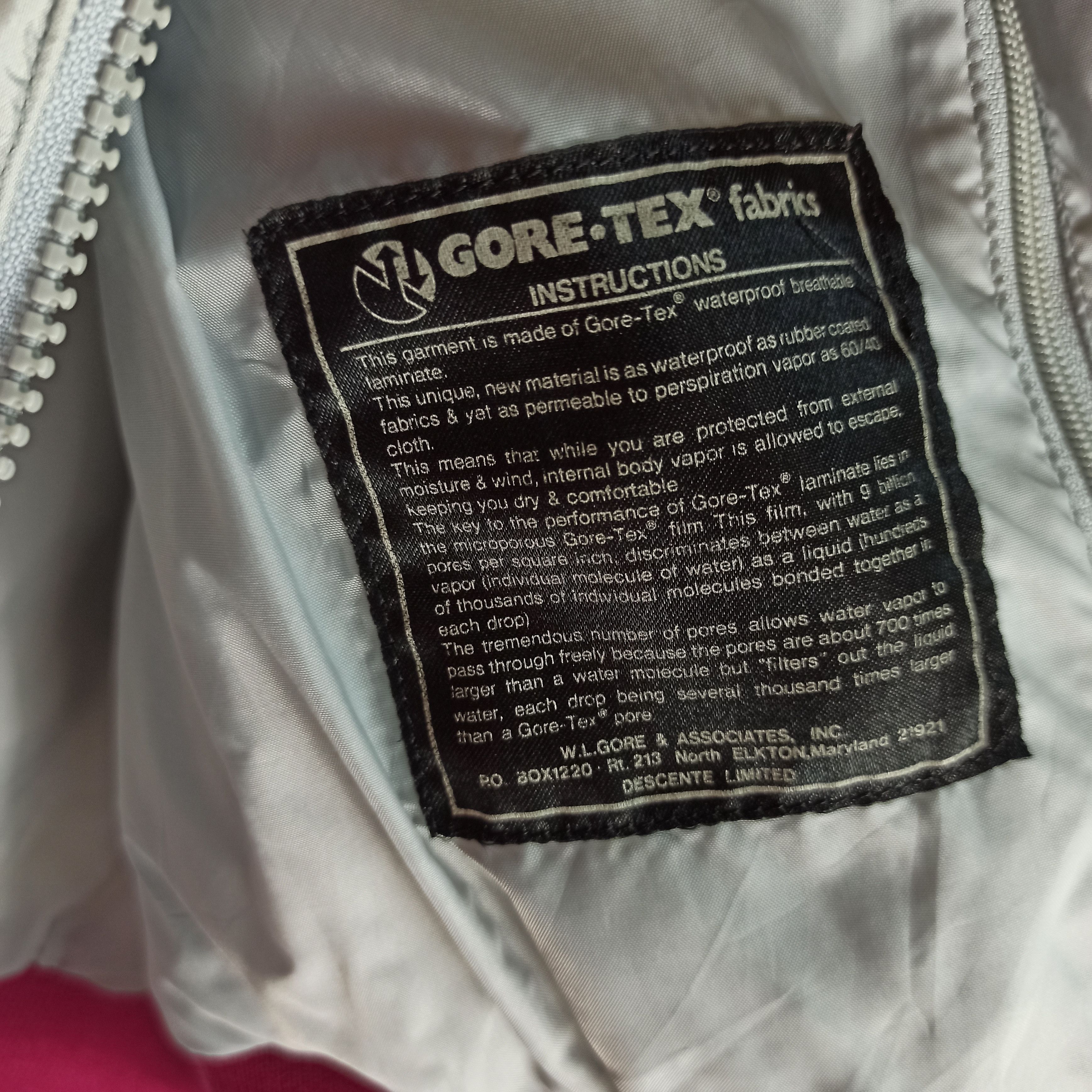 Descente 🔥Vintage🔥 Descente Goretex Light Jacket Hoodie Size US S / EU 44-46 / 1 - 9 Thumbnail