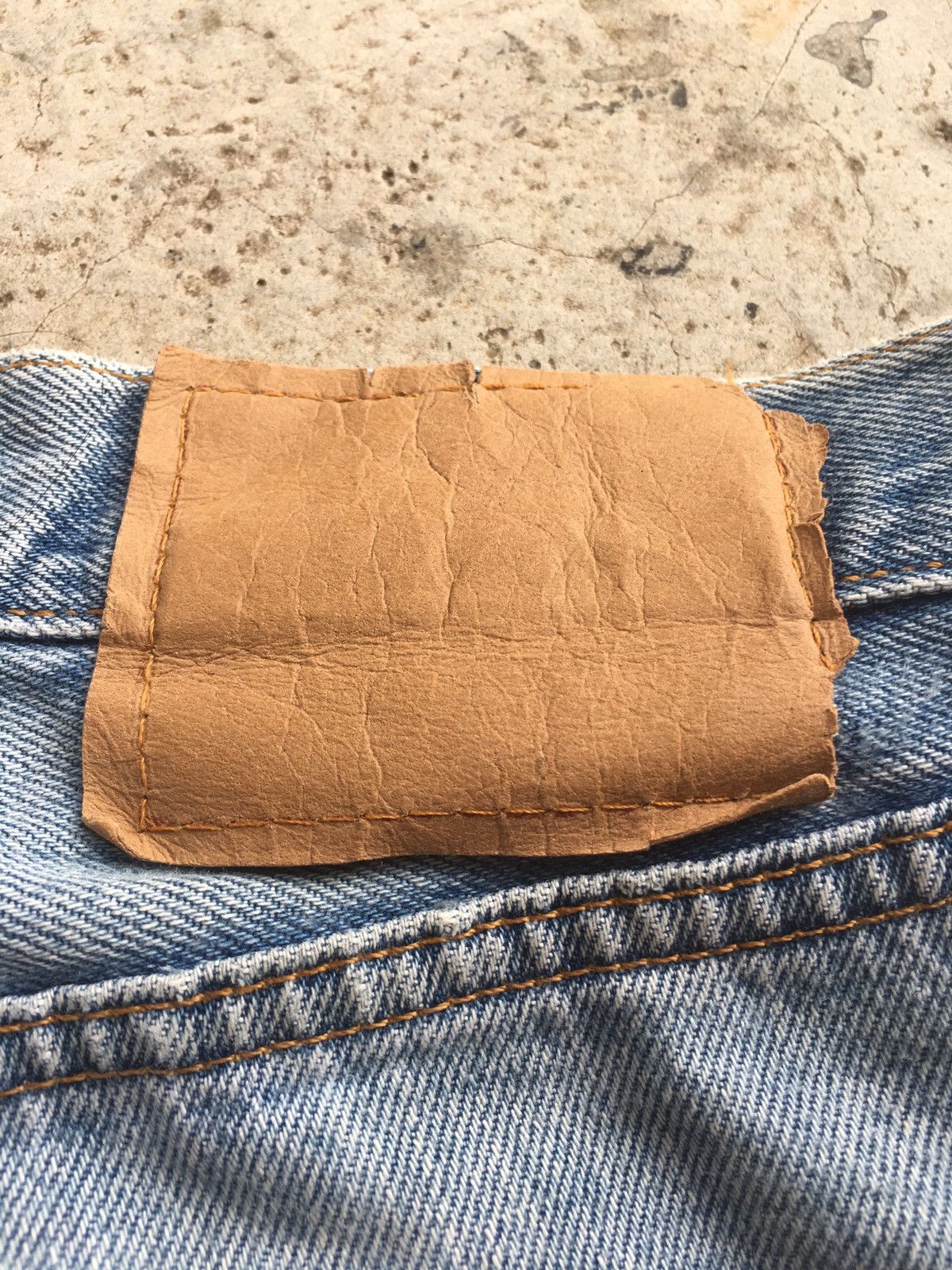Levi's Vintage 90s Levi’s 501 Distressed Denim Jeans size 33 Size US 33 - 10 Thumbnail