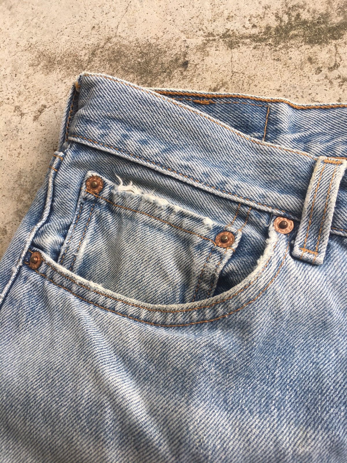 Levi's Vintage 90s Levi’s 501 Distressed Denim Jeans size 33 Size US 33 - 8 Thumbnail