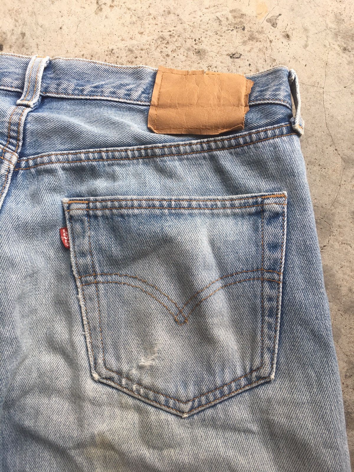 Levi's Vintage 90s Levi’s 501 Distressed Denim Jeans size 33 Size US 33 - 9 Thumbnail