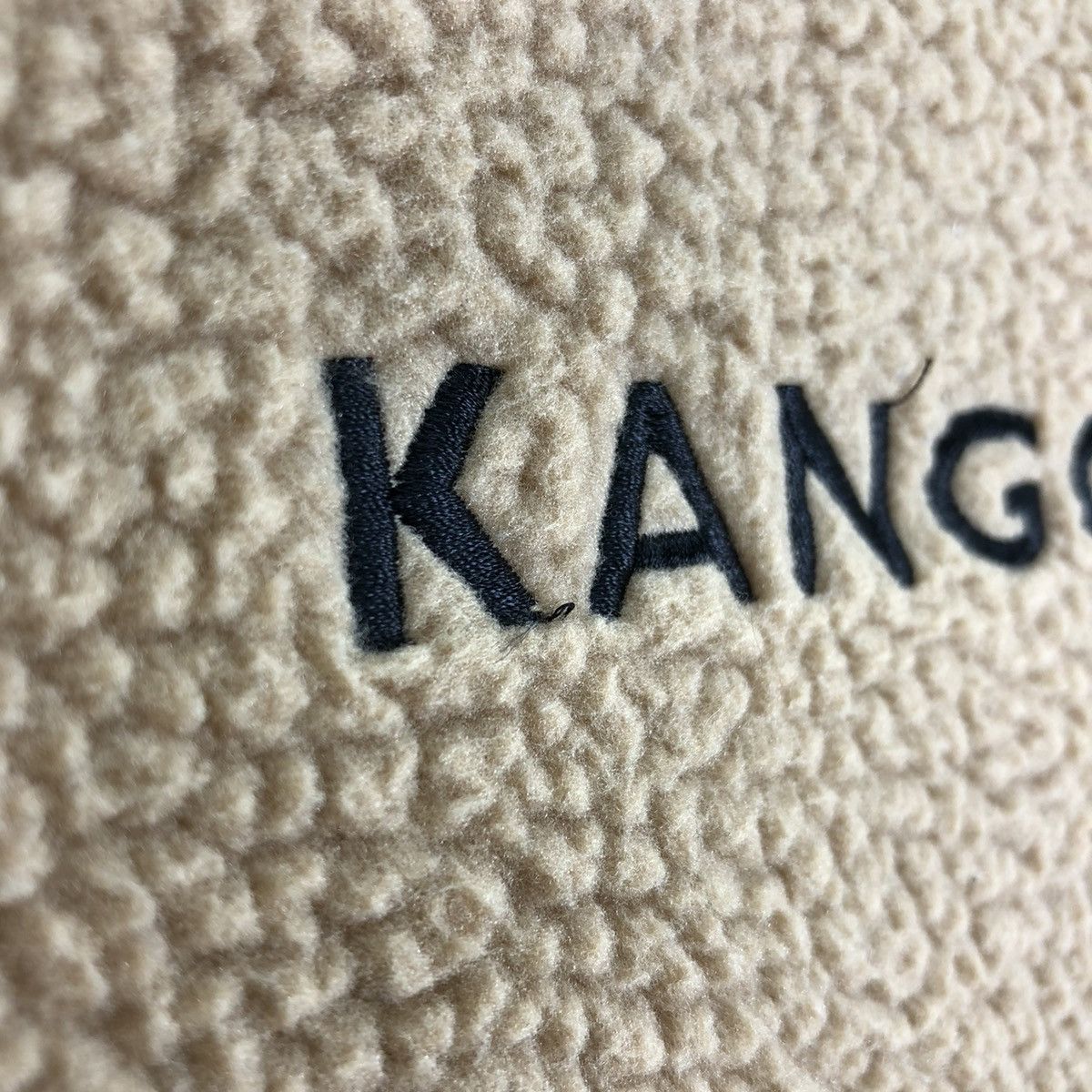 Kangol Vintage Kangol Embroidered Spell Out Logo Sherpa Sweater Size US L / EU 52-54 / 3 - 9 Thumbnail