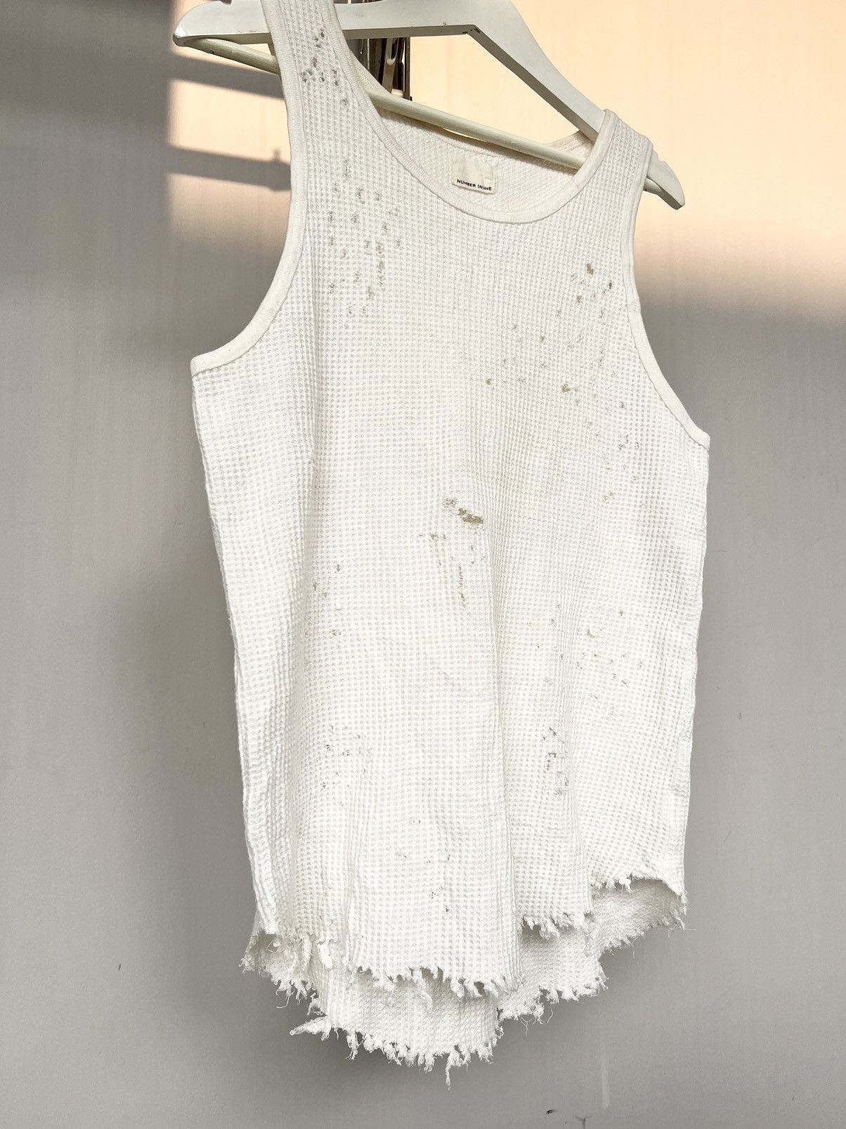 02ss Number (N)ine Distressed Waffle Top