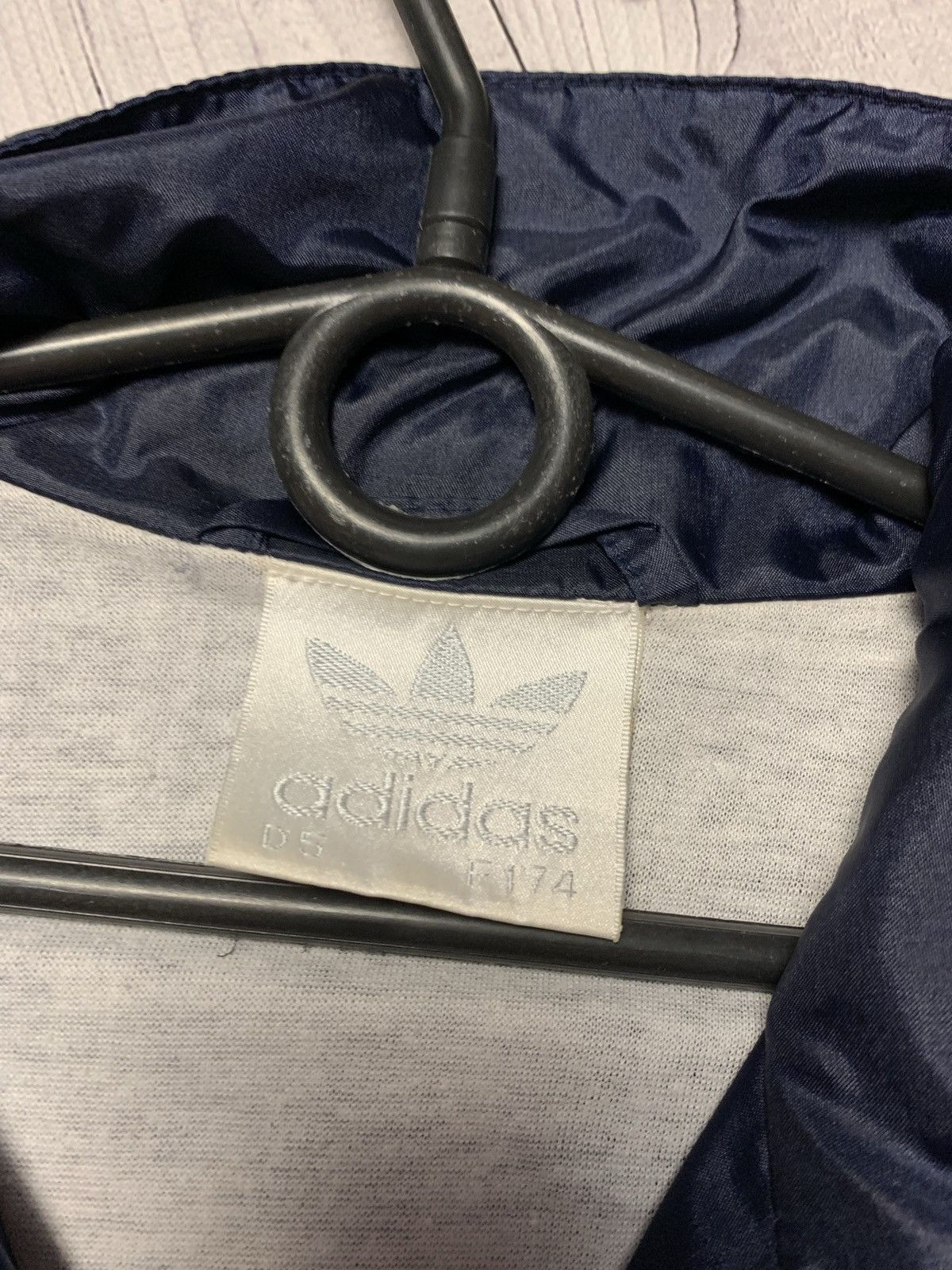 Vintage Vintage adidas track jacket size S purple line Size US S / EU 44-46 / 1 - 4 Thumbnail
