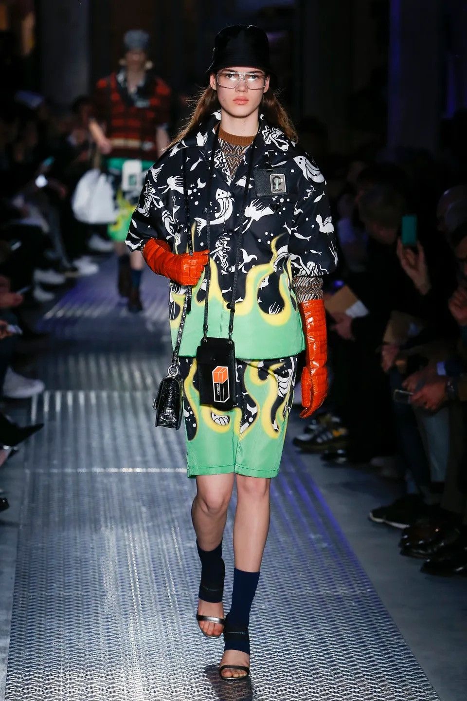 Prada Prada AW18 Black Flame and Mermaid Padded Shirt Size US S / EU 44-46 / 1 - 3 Thumbnail
