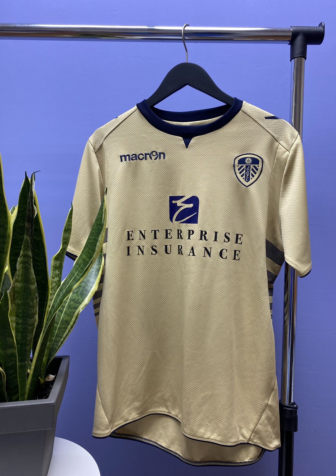 Macron Macron Leeds United 2013 Away Soccer Jersey Size US S / EU 44-46 / 1 - 1 Thumbnail
