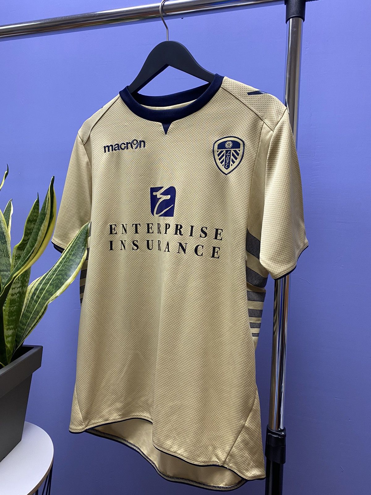 Macron Macron Leeds United 2013 Away Soccer Jersey Size US S / EU 44-46 / 1 - 2 Thumbnail