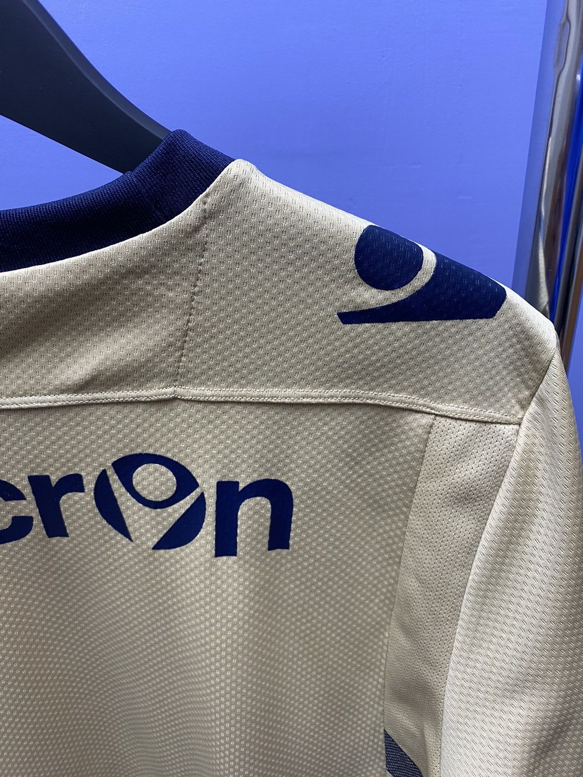 Macron Macron Leeds United 2013 Away Soccer Jersey Size US S / EU 44-46 / 1 - 16 Thumbnail