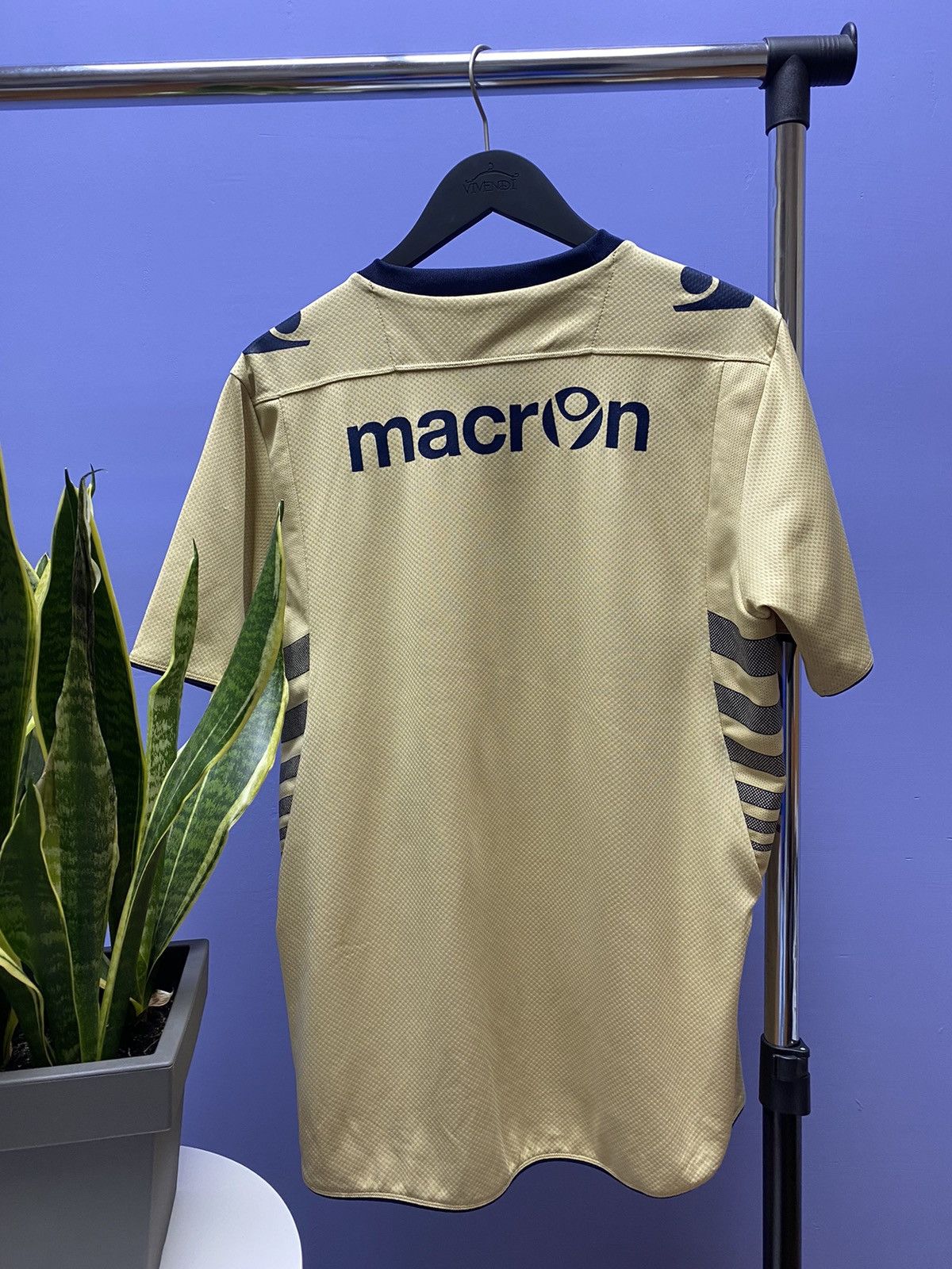 Macron Macron Leeds United 2013 Away Soccer Jersey Size US S / EU 44-46 / 1 - 15 Thumbnail