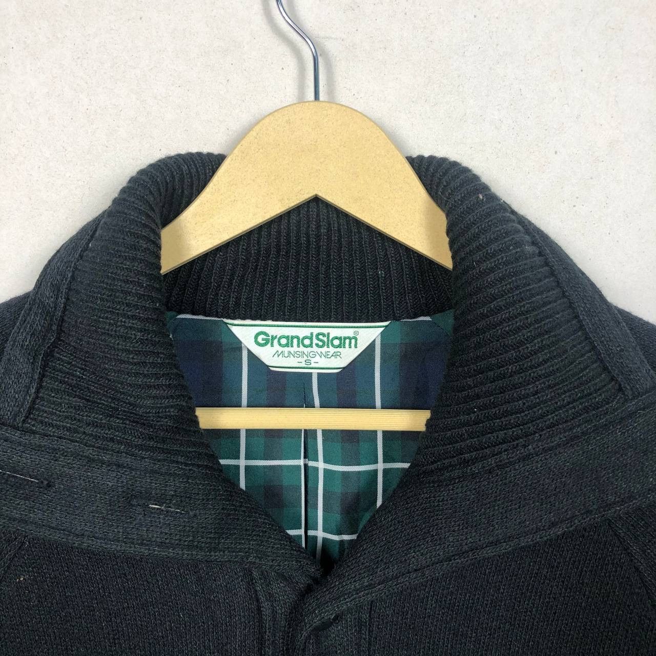Vintage Vintage Munsingwear Black Wool Buttons Up Jacket Size US S / EU 44-46 / 1 - 8 Thumbnail