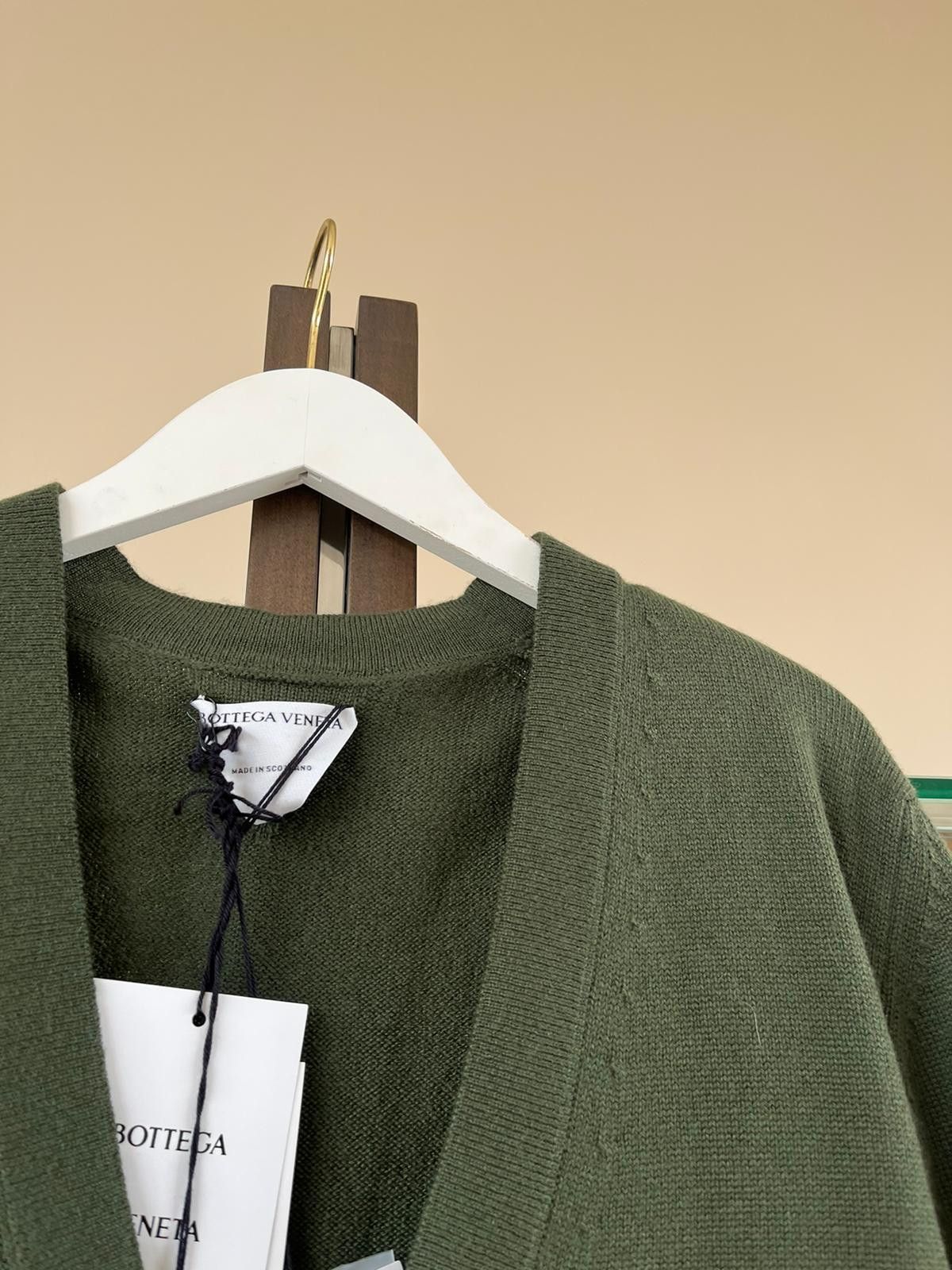 Bottega Veneta Scottish Cashmere Cardigan in Crocodile Size US S / EU 44-46 / 1 - 8 Thumbnail