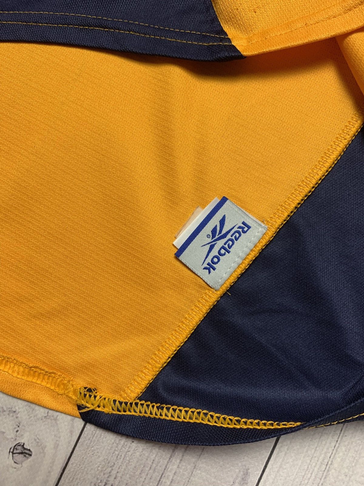 Reebok × Vintage Vintage Liverpool soccer jersey orange away rare size L Size US L / EU 52-54 / 3 - 5 Thumbnail