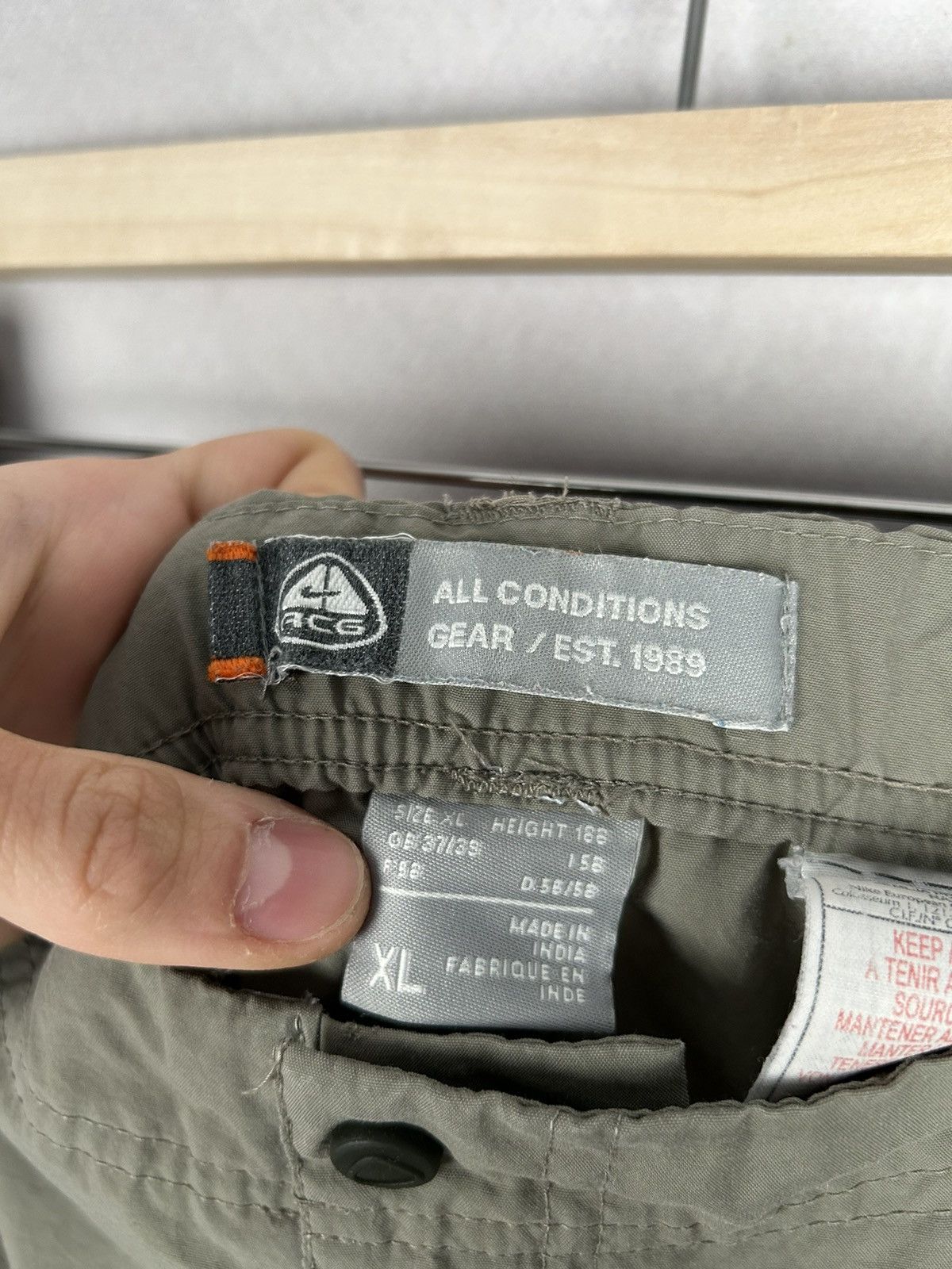 Nike Vintage Nike ACG Outdoor Shorts Cargo Retro Size US 36 / EU 52 - 5 Thumbnail