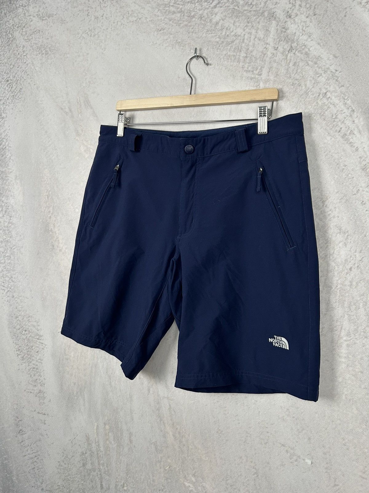 Other The North Face Trekking Shorts Outdoor Logo Size US 34 / EU 50 - 2 Thumbnail