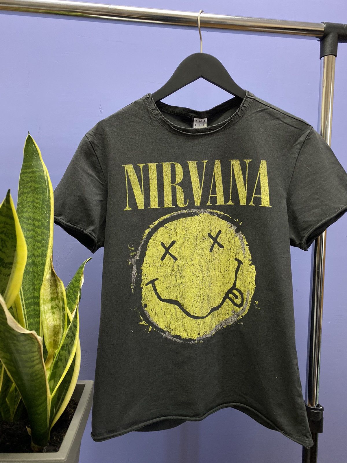 Band Tees Nirvana Smiley Face T Shirt Band Tee Men’s M Kurt Kobein Size US M / EU 48-50 / 2 - 3 Thumbnail