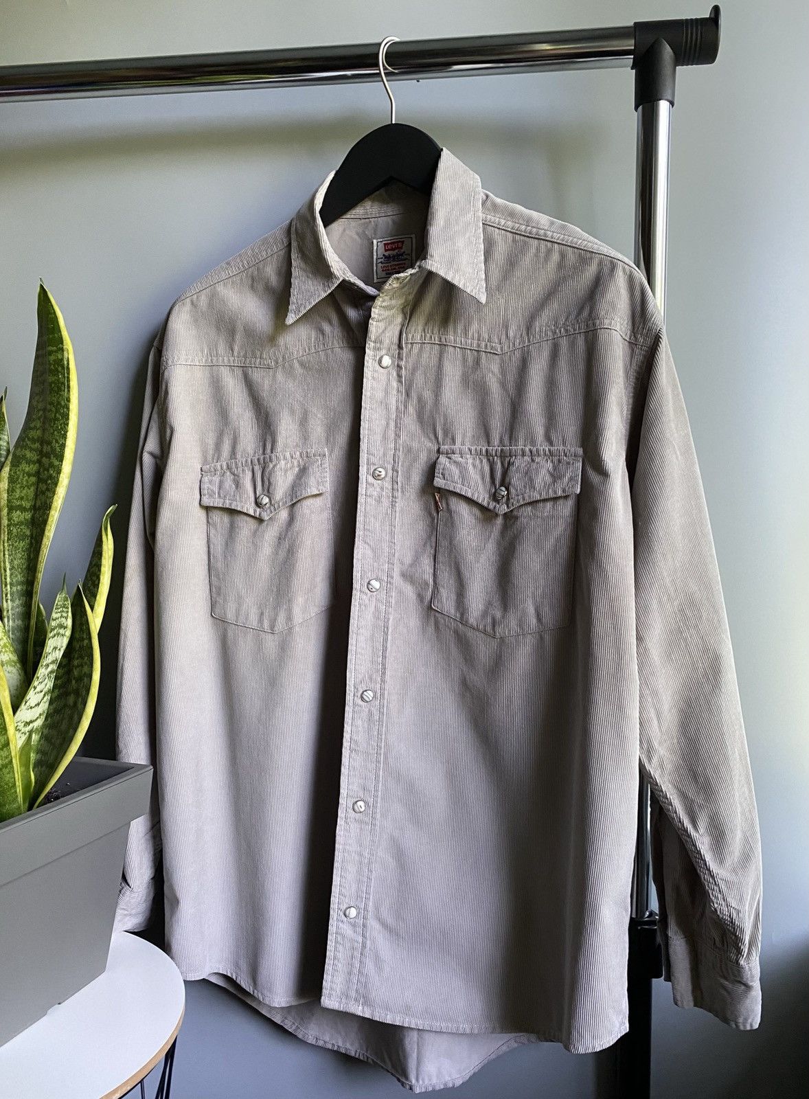 Levi's Vintage Levi’s Velvet Long Sleeve Shirt Men’s M Beige Size US M / EU 48-50 / 2 - 3 Thumbnail