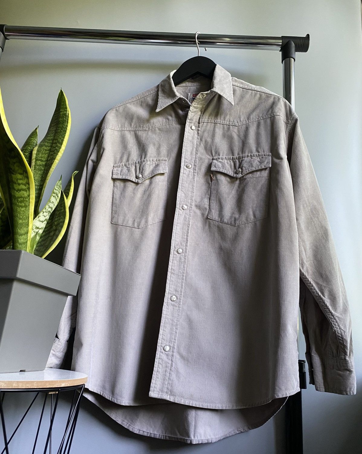 Levi's Vintage Levi’s Velvet Long Sleeve Shirt Men’s M Beige Size US M / EU 48-50 / 2 - 5 Thumbnail