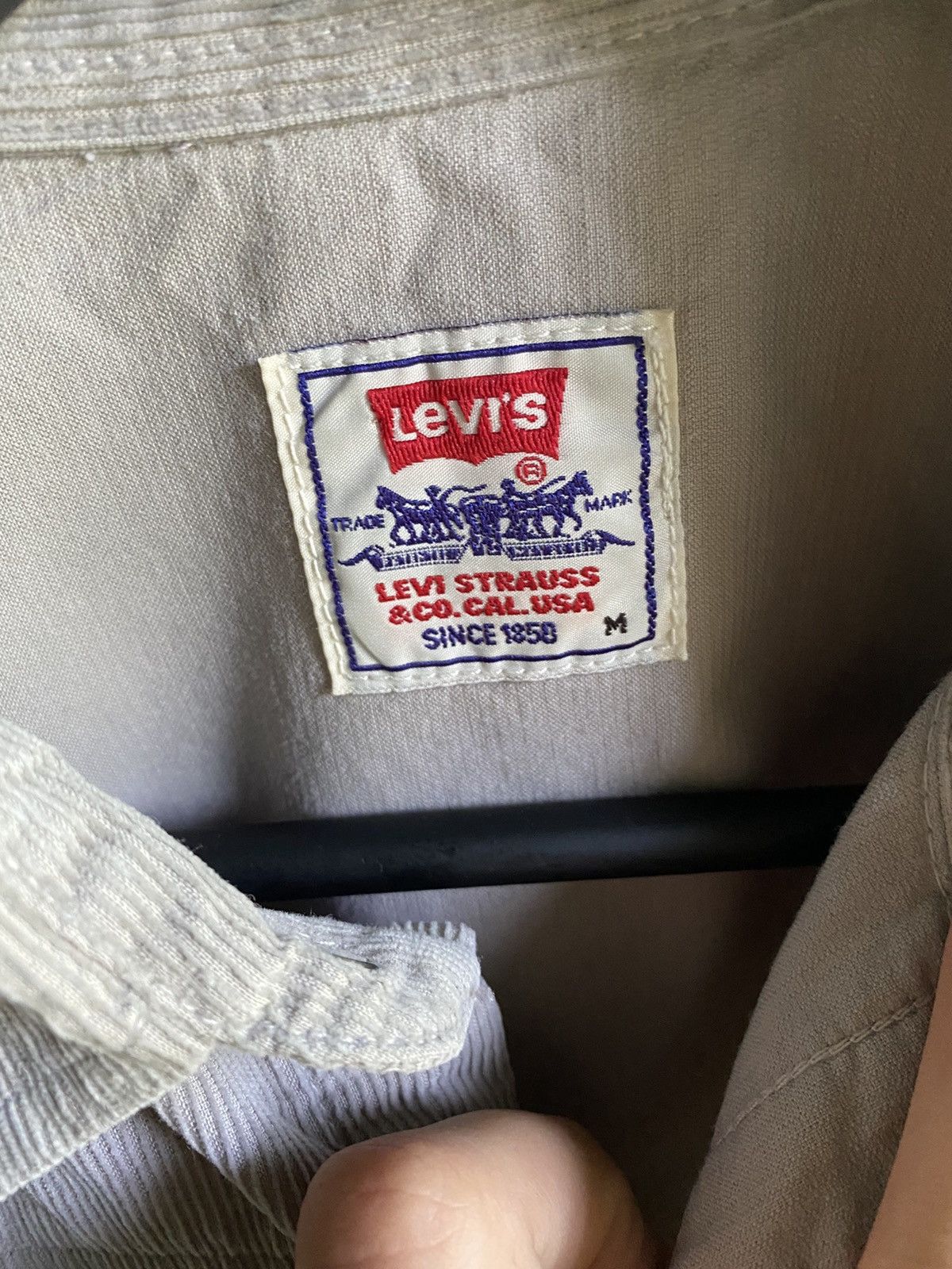 Levi's Vintage Levi’s Velvet Long Sleeve Shirt Men’s M Beige Size US M / EU 48-50 / 2 - 11 Thumbnail