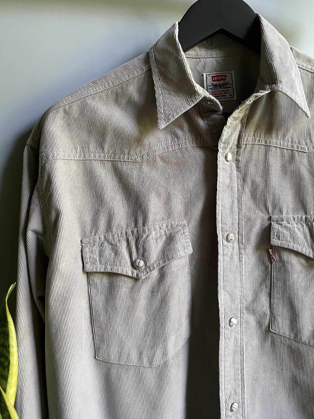 Levi's Vintage Levi’s Velvet Long Sleeve Shirt Men’s M Beige Size US M / EU 48-50 / 2 - 6 Thumbnail