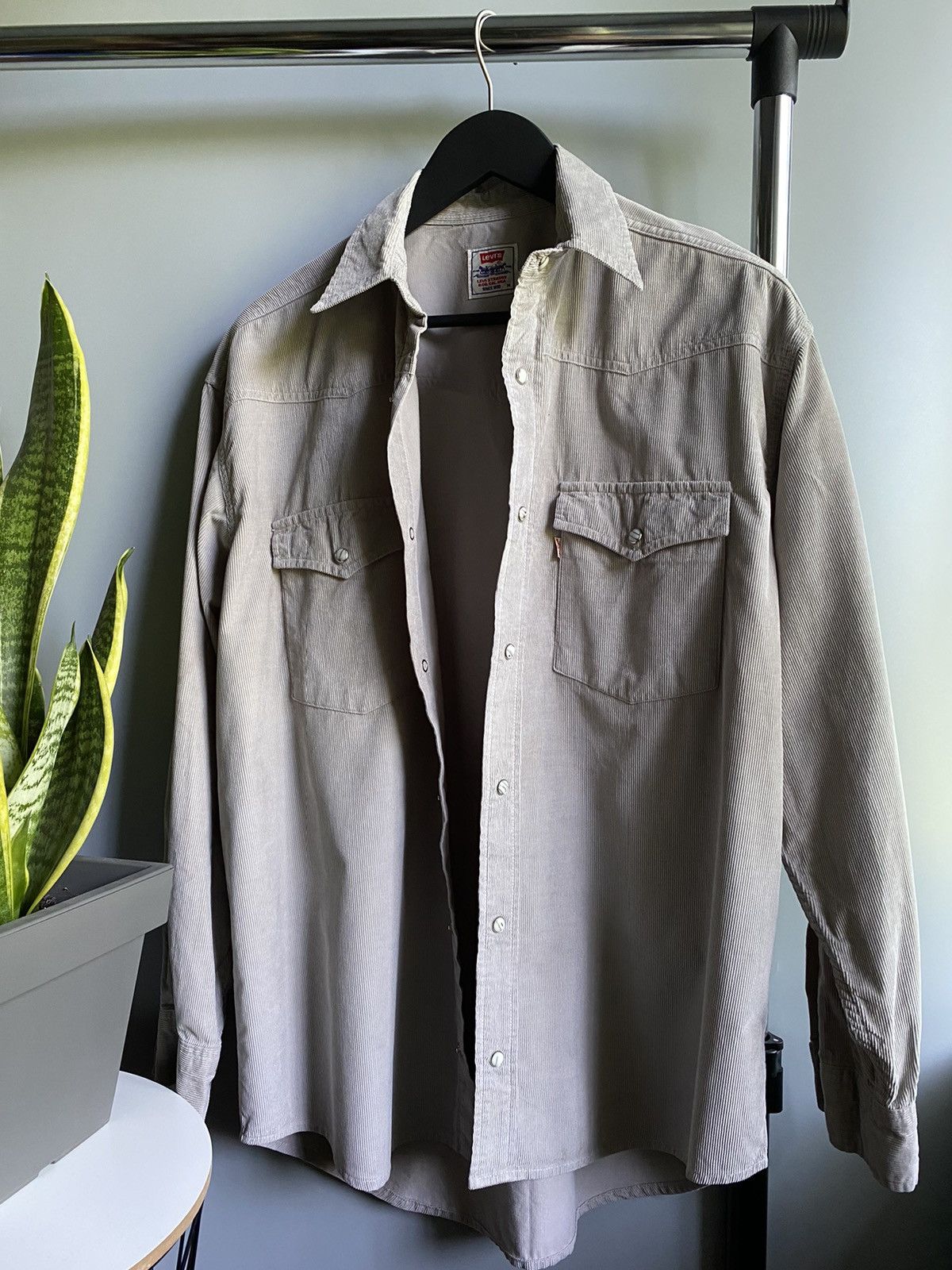 Levi's Vintage Levi’s Velvet Long Sleeve Shirt Men’s M Beige Size US M / EU 48-50 / 2 - 12 Thumbnail