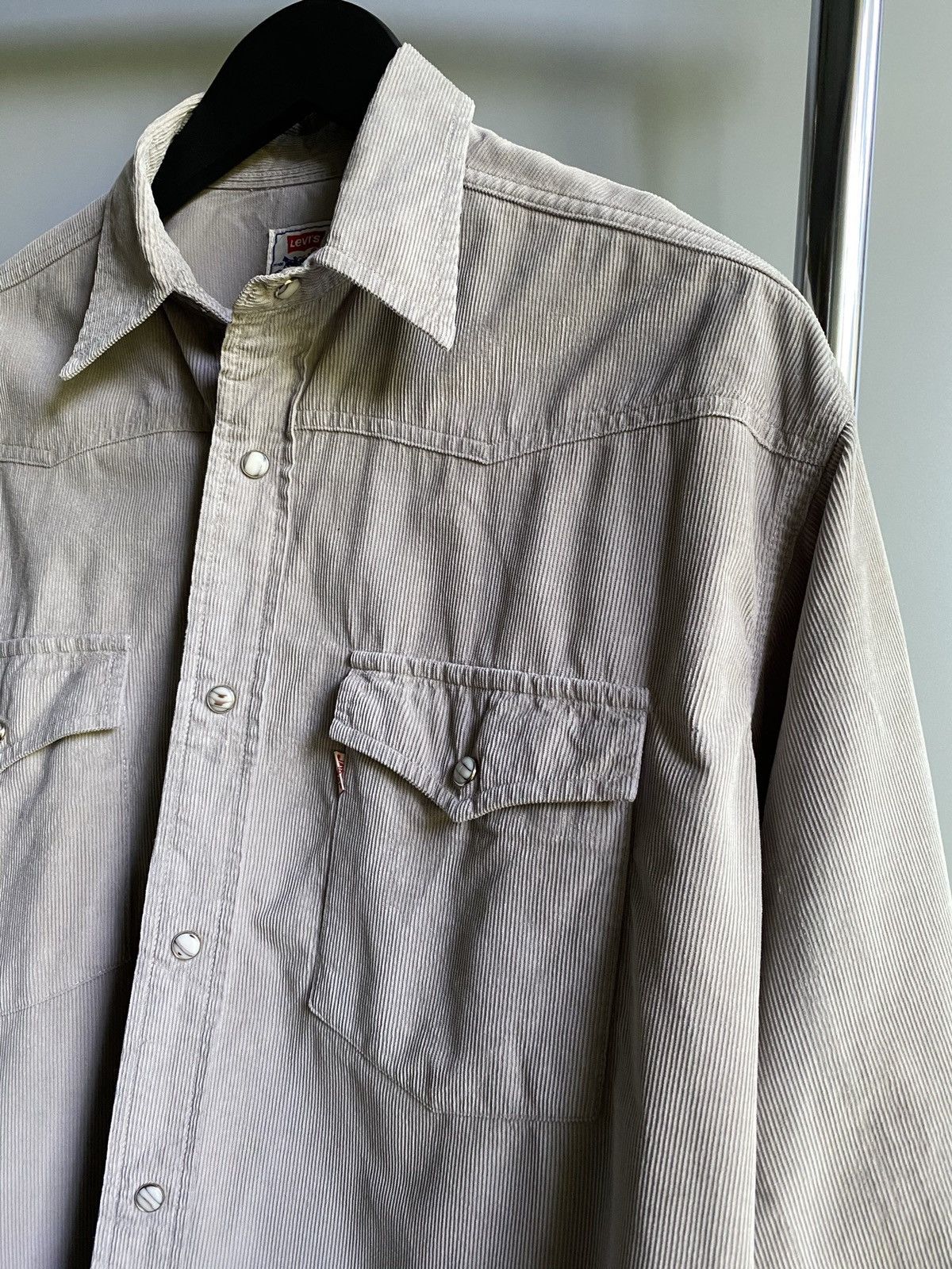 Levi's Vintage Levi’s Velvet Long Sleeve Shirt Men’s M Beige Size US M / EU 48-50 / 2 - 7 Thumbnail