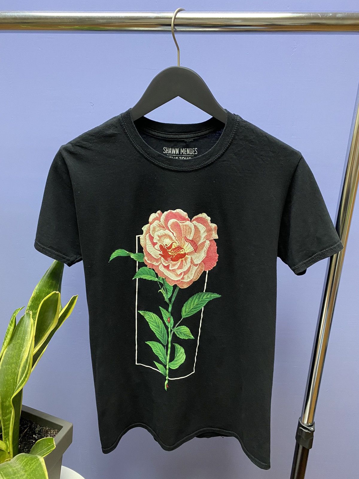 Band Tees Shawn Mendes The Tour 2019 T Shirt Size US M / EU 48-50 / 2 - 5 Thumbnail