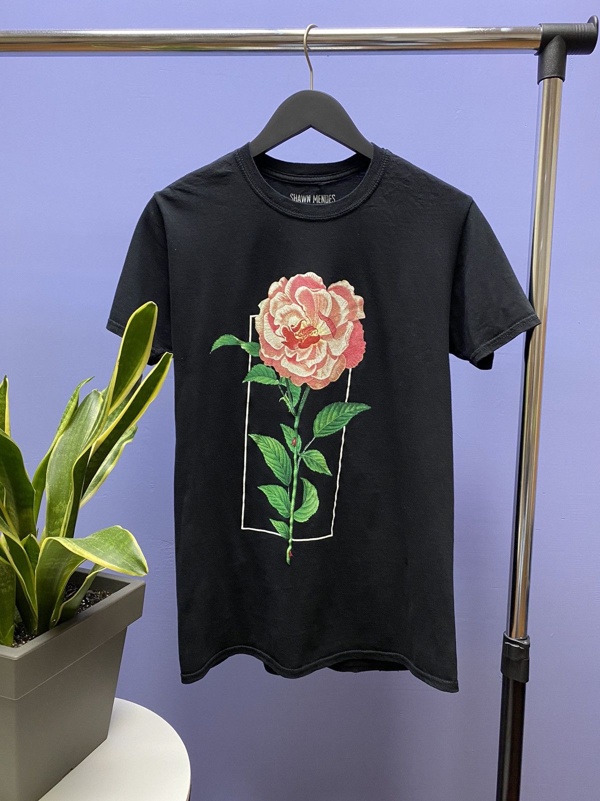 Band Tees Shawn Mendes The Tour 2019 T Shirt Size US M / EU 48-50 / 2 - 1 Thumbnail