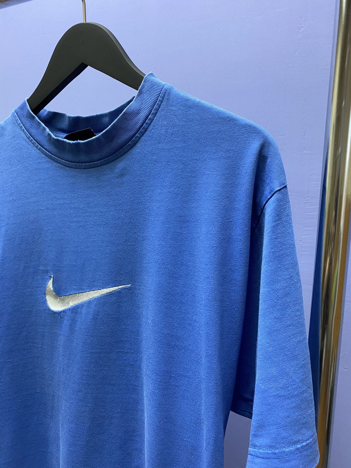 Vintage Vintage 90s Nike Big Centre Logo T Shirt Men’s Blue M Size US M / EU 48-50 / 2 - 7 Thumbnail