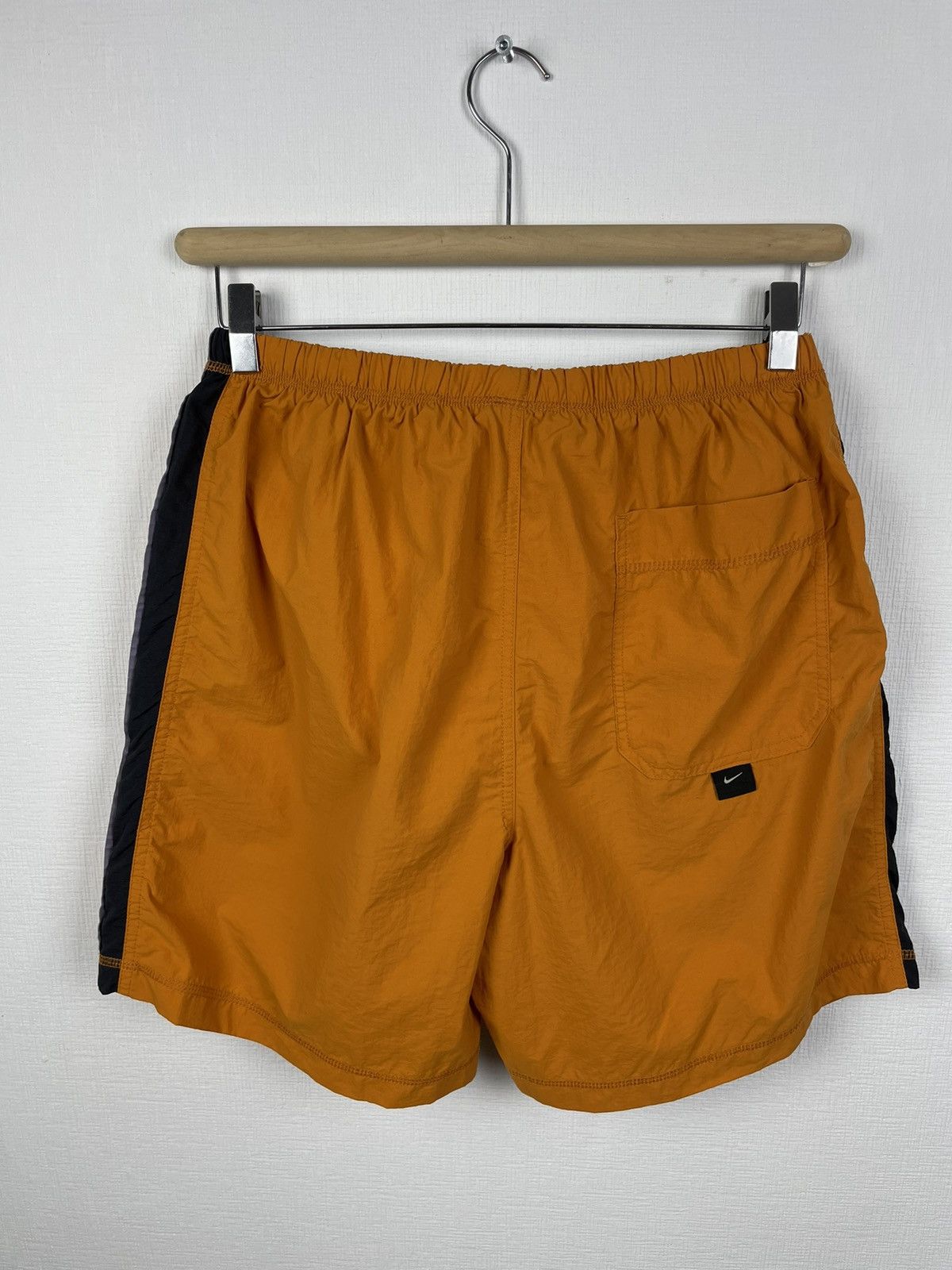 Nike Vintage nike y2k nylon shorts size L Size US 34 / EU 50 - 4 Thumbnail