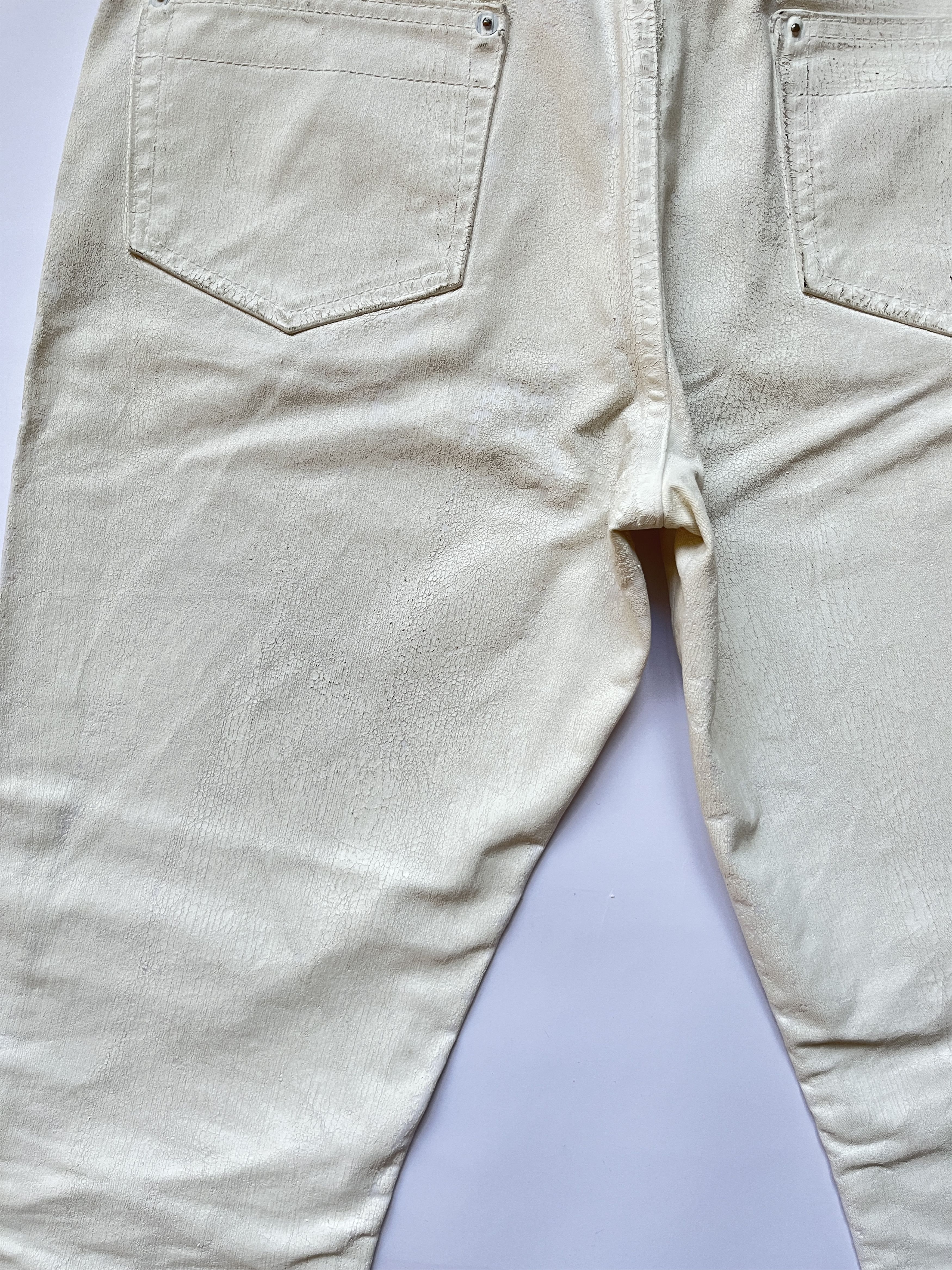 H&M × Maison Margiela ⚡️QUICK SALE⚡️Maison Margiela H&M White Painted Jeans Denim Size 27" / US 4 / IT 40 - 6 Thumbnail