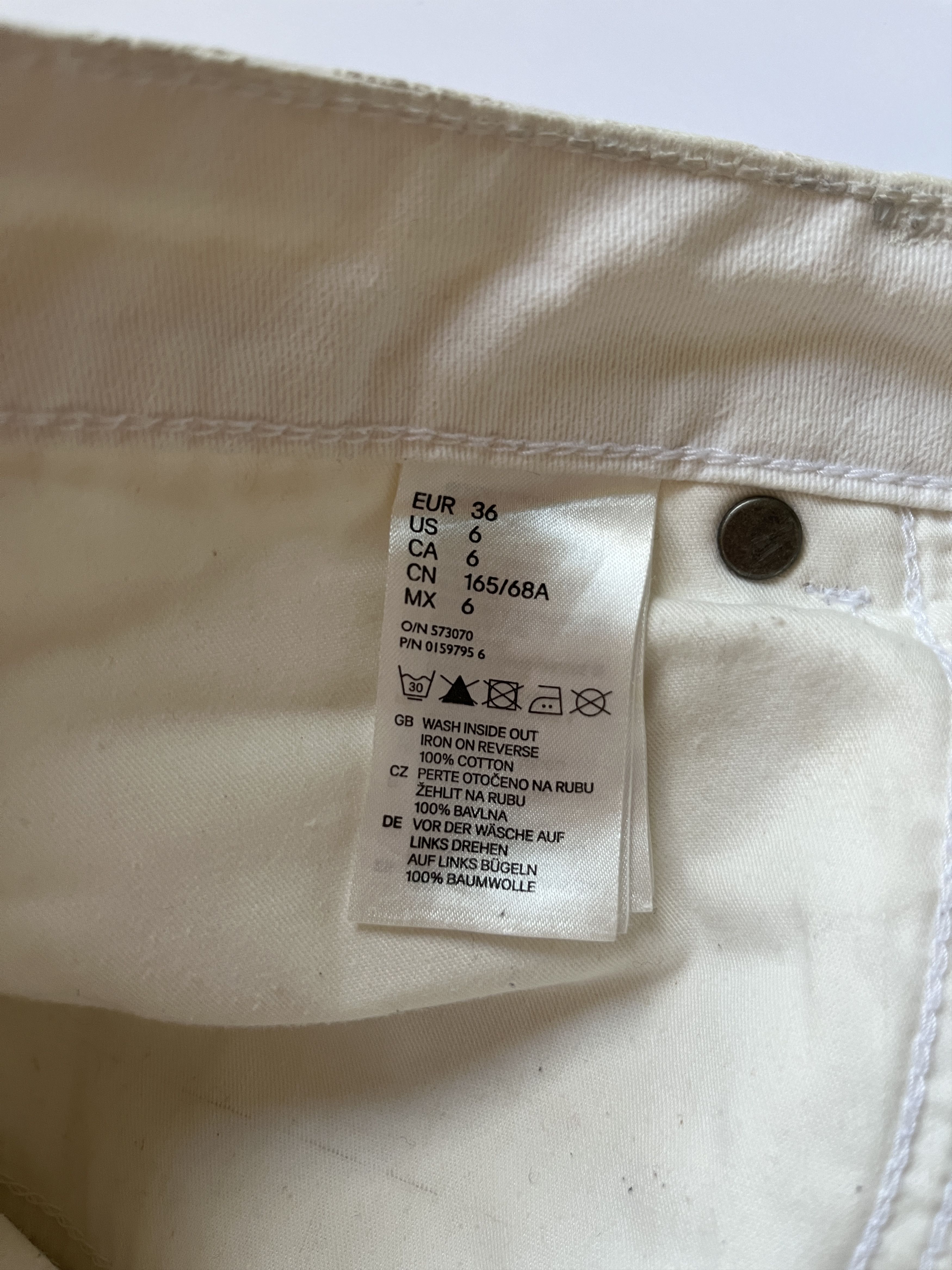 H&M × Maison Margiela ⚡️QUICK SALE⚡️Maison Margiela H&M White Painted Jeans Denim Size 27" / US 4 / IT 40 - 4 Thumbnail