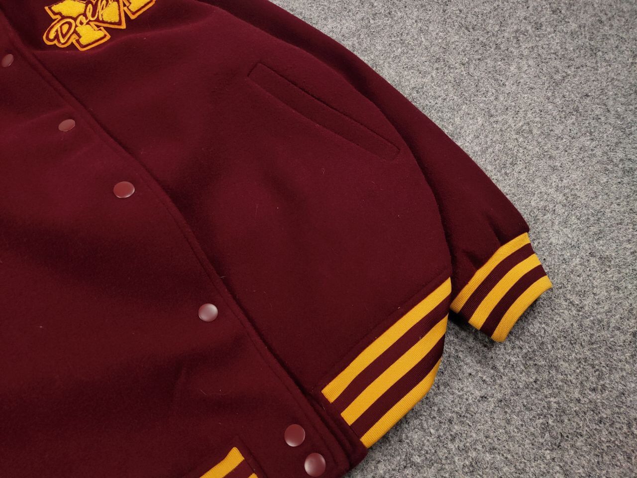 Vintage Vintage Varsity Bomber Jacket Dolphins burgundy logo Size US M / EU 48-50 / 2 - 12 Thumbnail