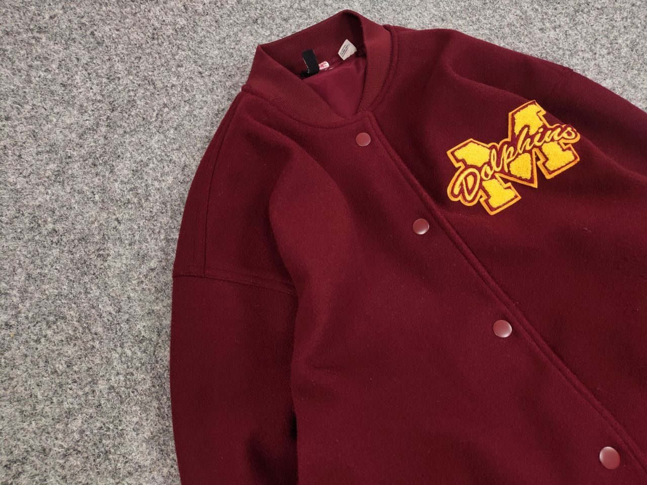 Vintage Vintage Varsity Bomber Jacket Dolphins burgundy logo Size US M / EU 48-50 / 2 - 7 Thumbnail