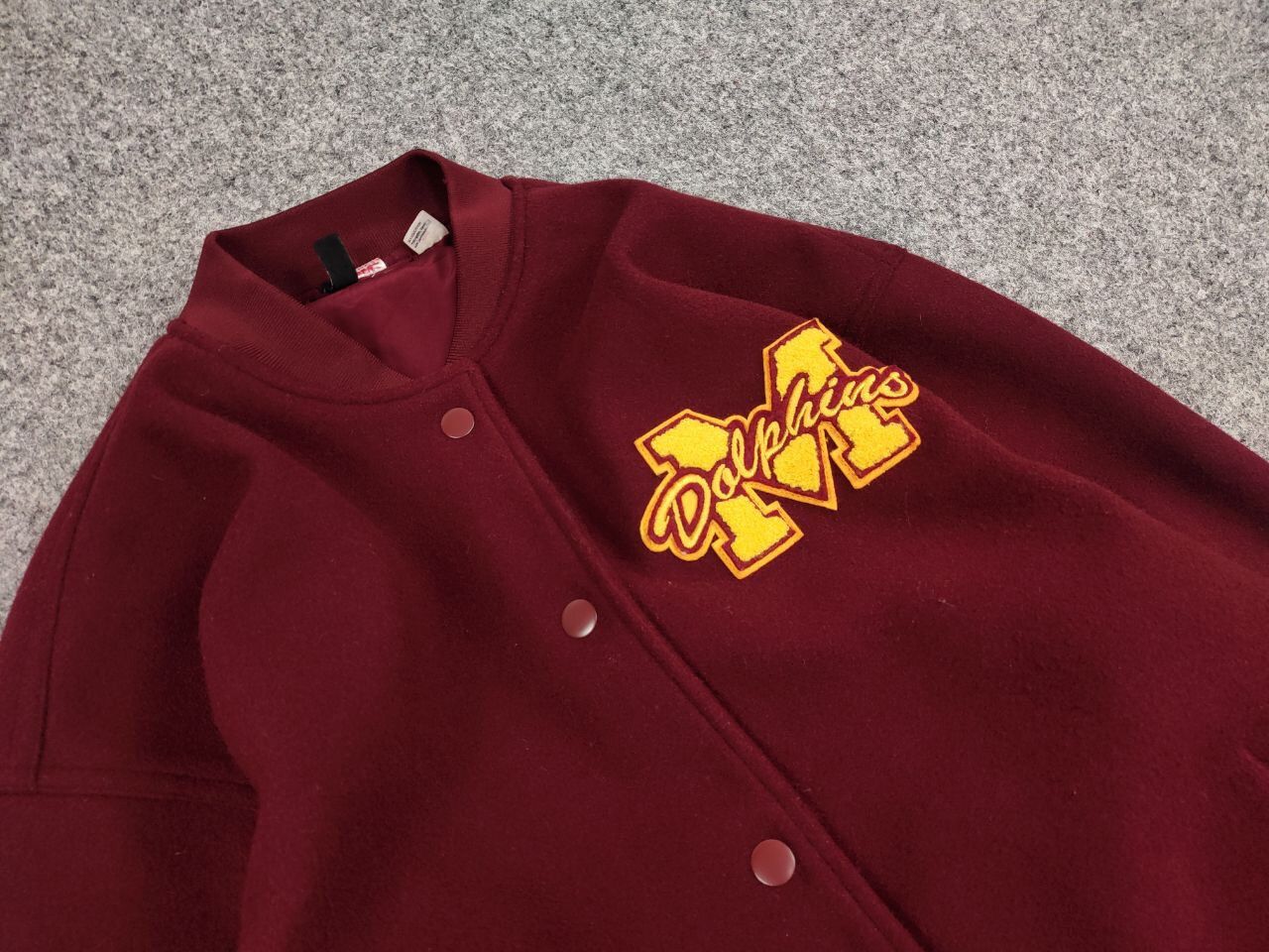 Vintage Vintage Varsity Bomber Jacket Dolphins burgundy logo Size US M / EU 48-50 / 2 - 11 Thumbnail