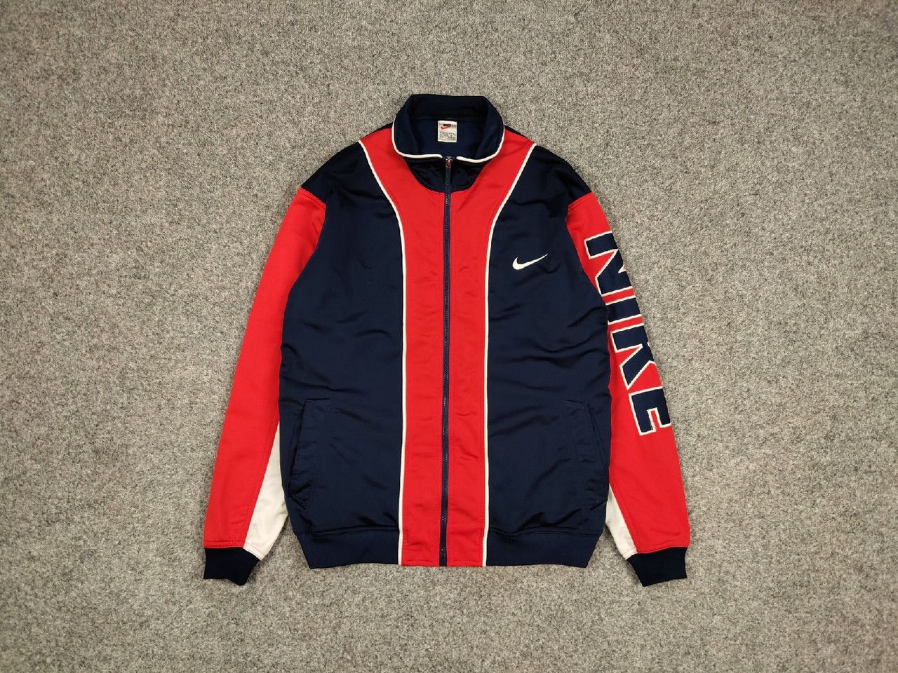 Nike Vintage Nike 90s Big Swoosh Sweatshirt windbreaker Hype y2k Size US XL / EU 56 / 4 - 1 Thumbnail